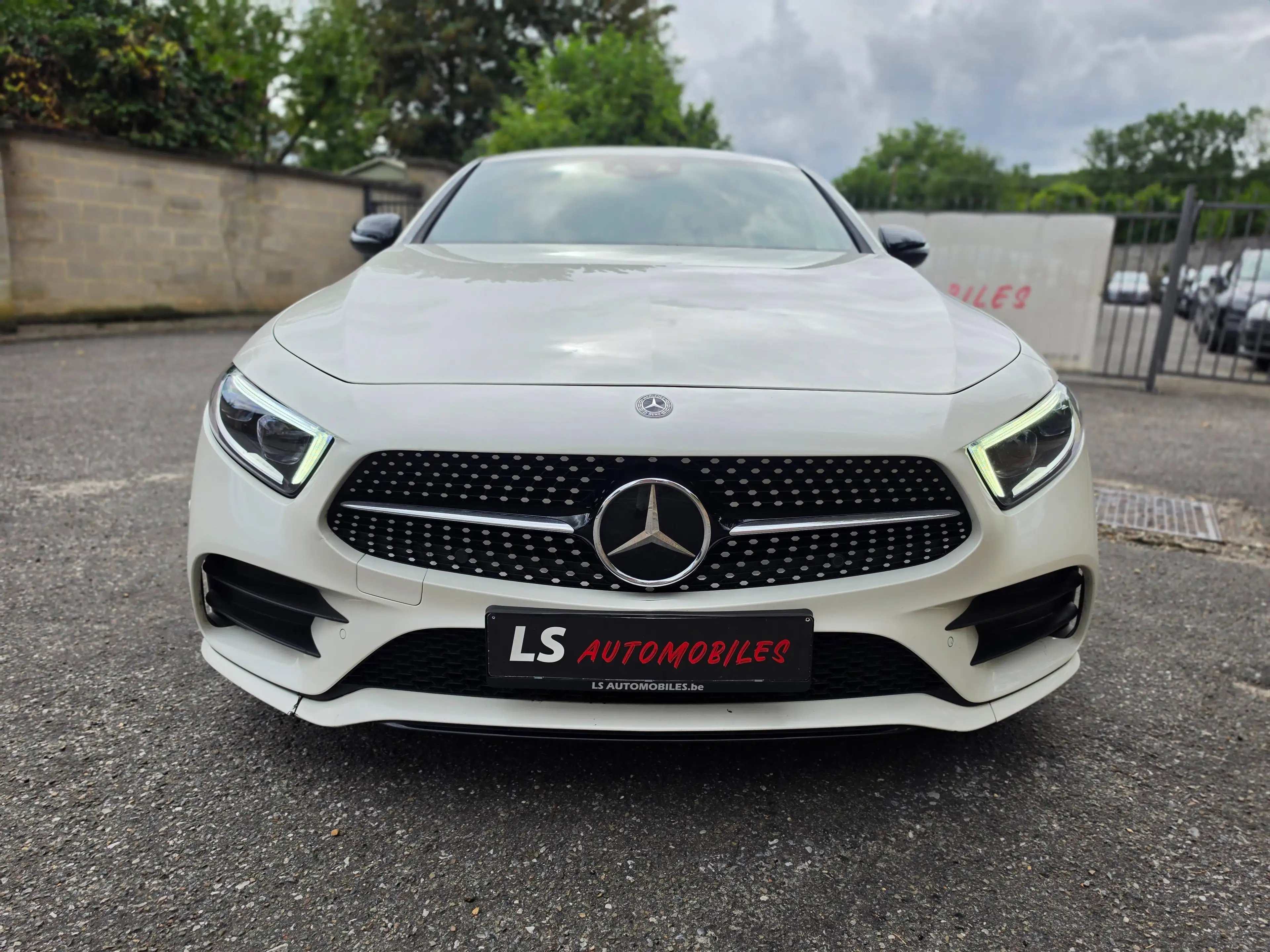 Mercedes-Benz CLS 300 d*B2B*MARCHAND*AMGPACK*MULTIBEAM*CAMERA*Ambientlight — photo 6