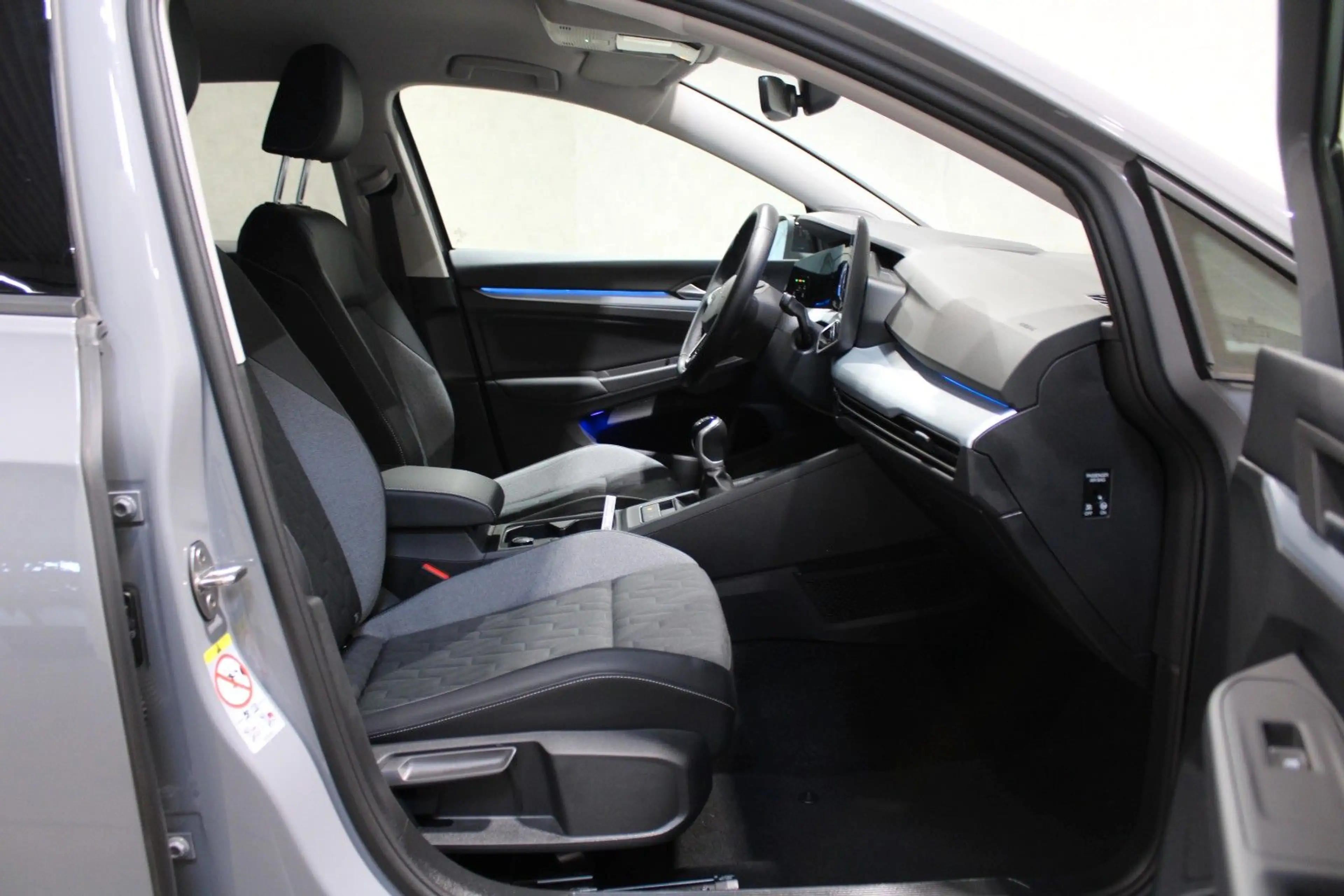 Volkswagen Golf VIII 1.5 TSI Goal*LED*ACC*AppConnect* — photo 12