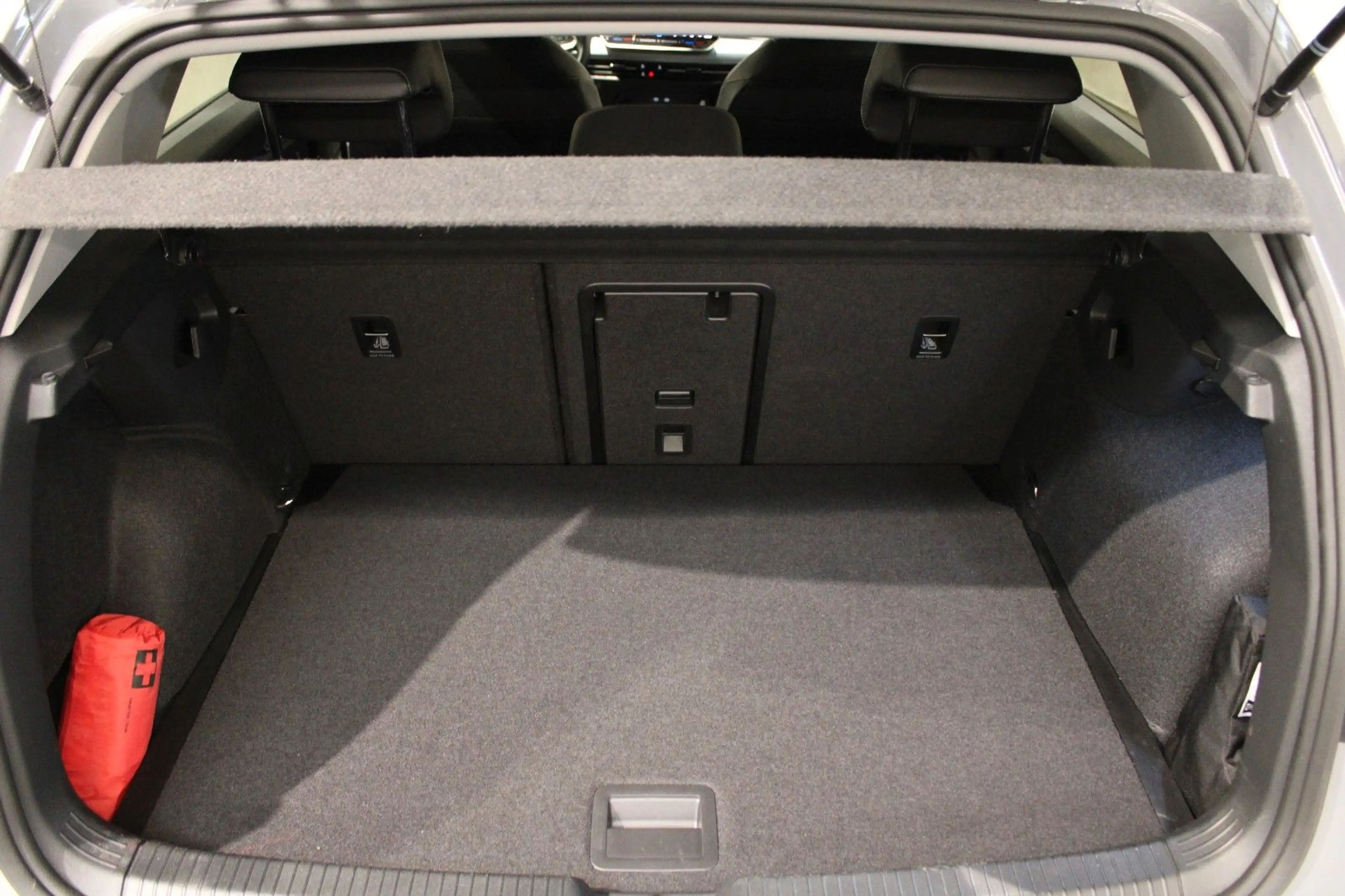 Volkswagen Golf VIII 1.5 TSI Goal*LED*ACC*AppConnect* — photo 11