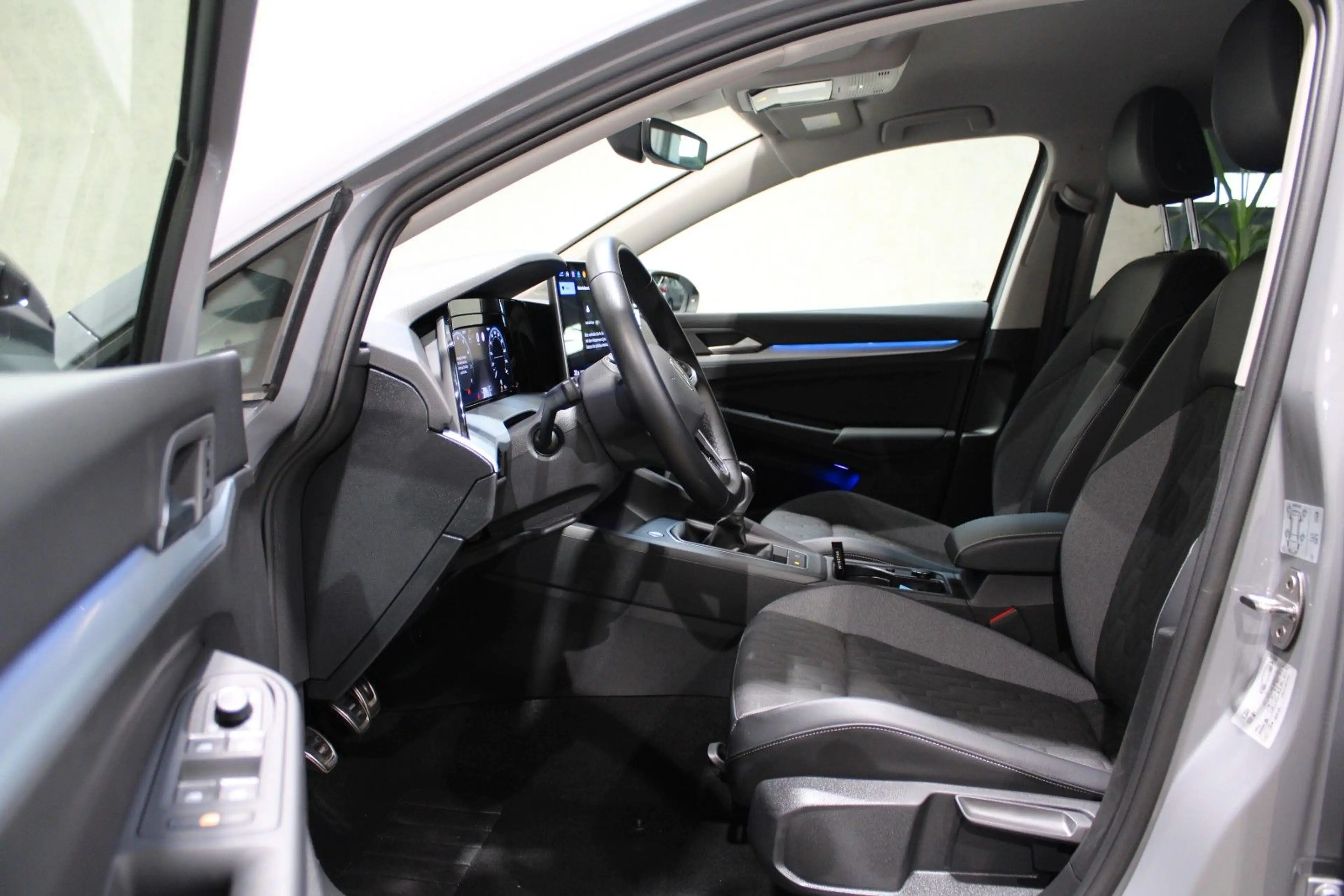 Volkswagen Golf VIII 1.5 TSI Goal*LED*ACC*AppConnect* — photo 8