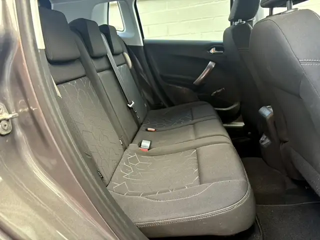 Peugeot 2008 view 15