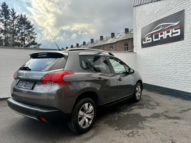 Peugeot 2008 view 6