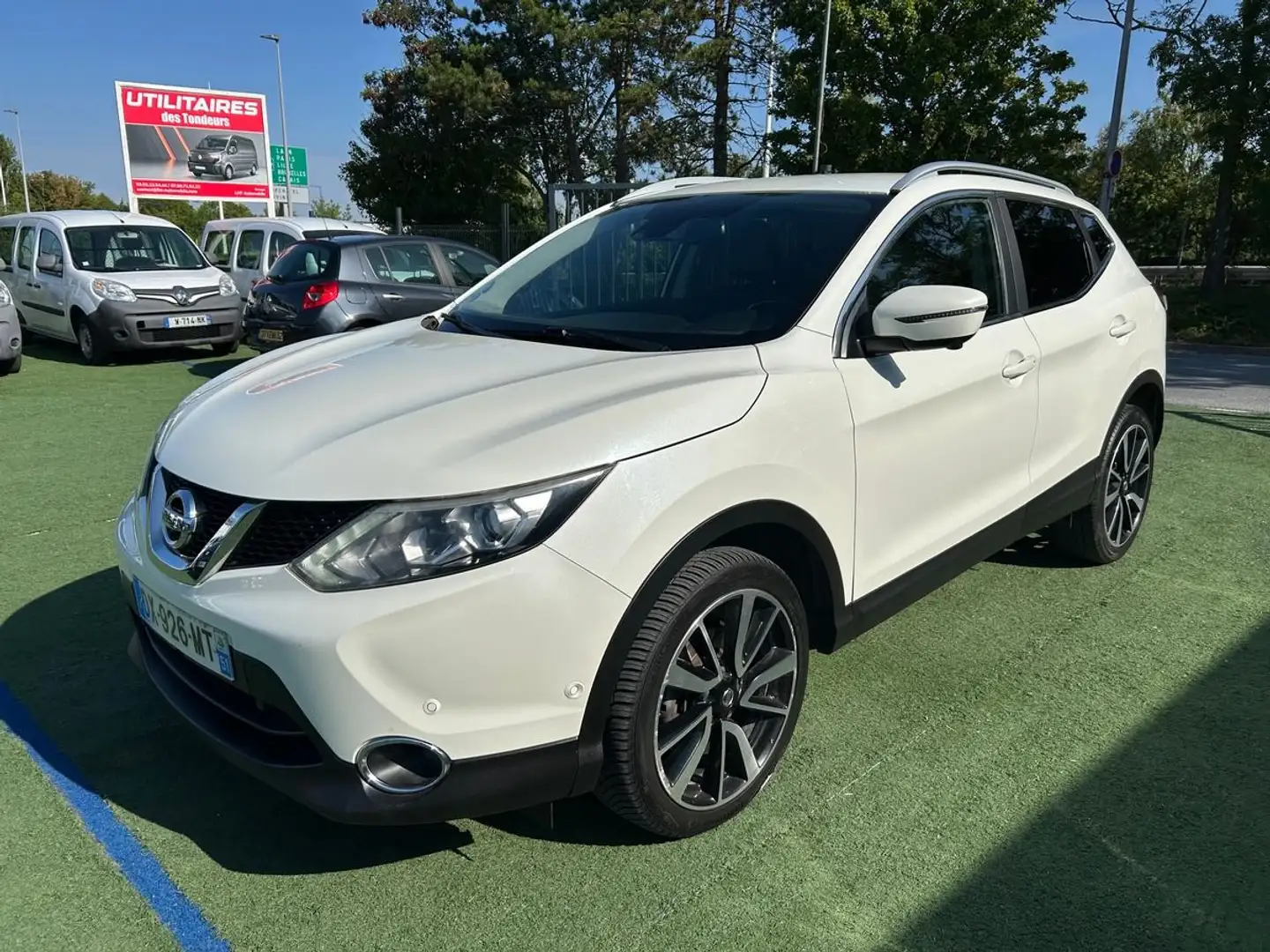 Nissan Qashqai 1.6 dCi 130ch X-Tronic TEKNA Blanc - 1