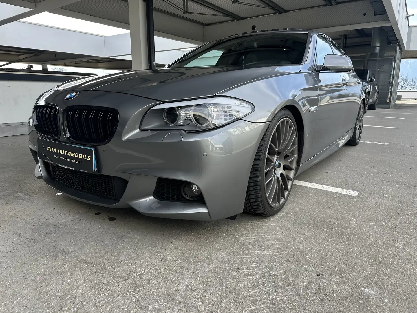 BMW 530 530 i M-Sportpaket Grau - 2