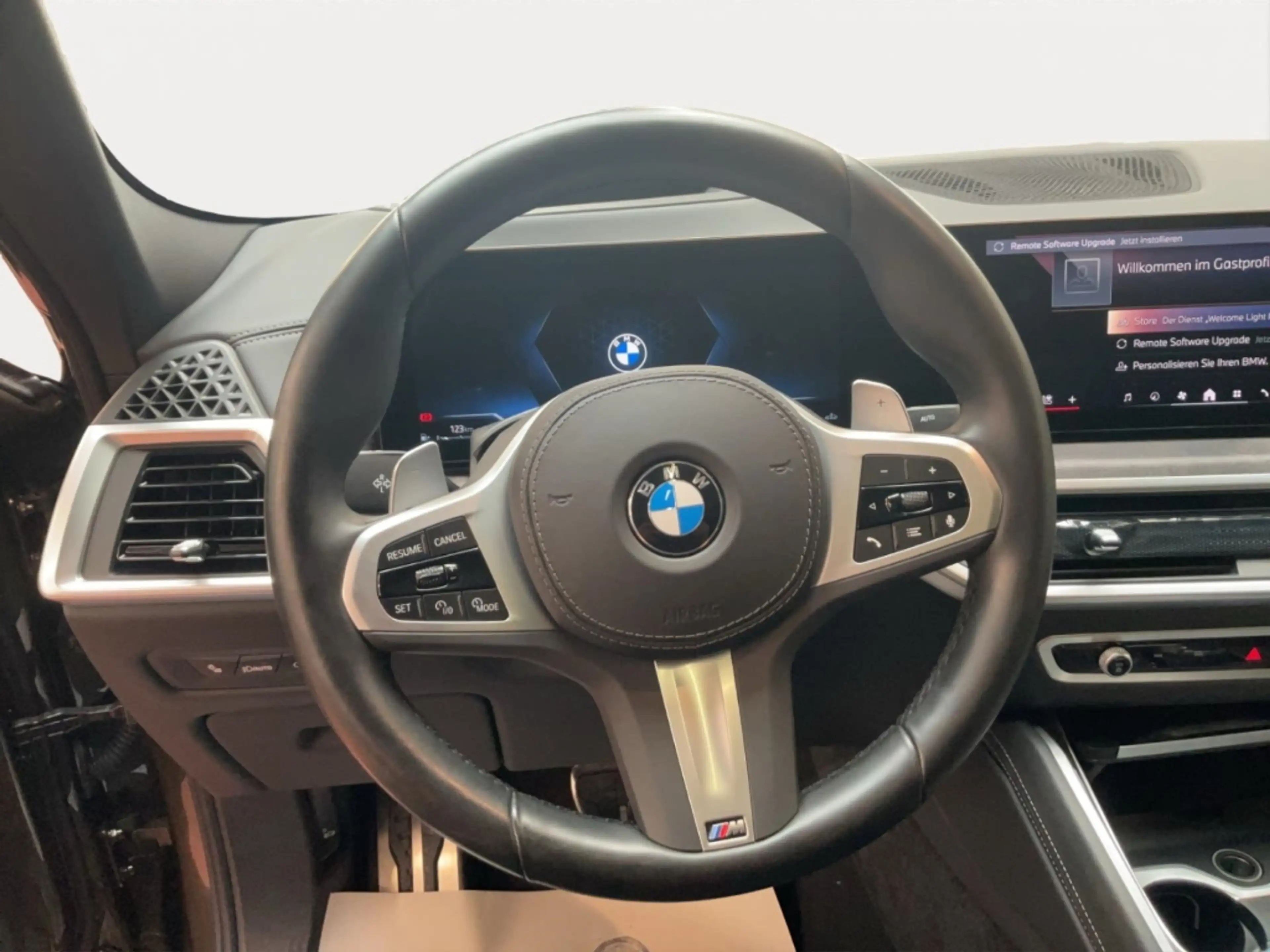 BMW X6 xDrive 30d M Sport Alu LED AHK Pano Navi Sitzh. St — photo 9