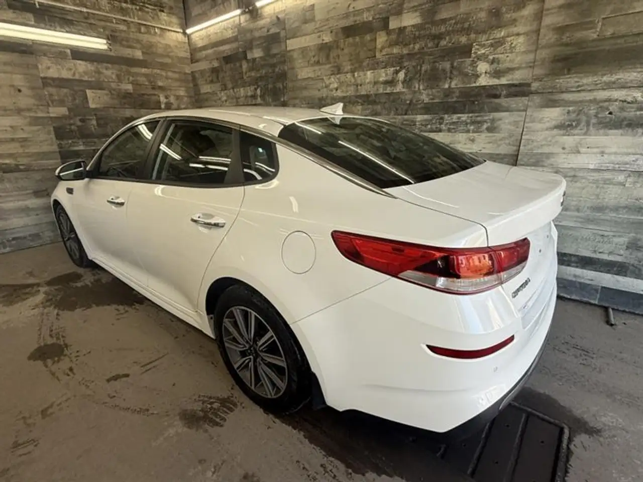 Kia Optima снимка Kia Optima