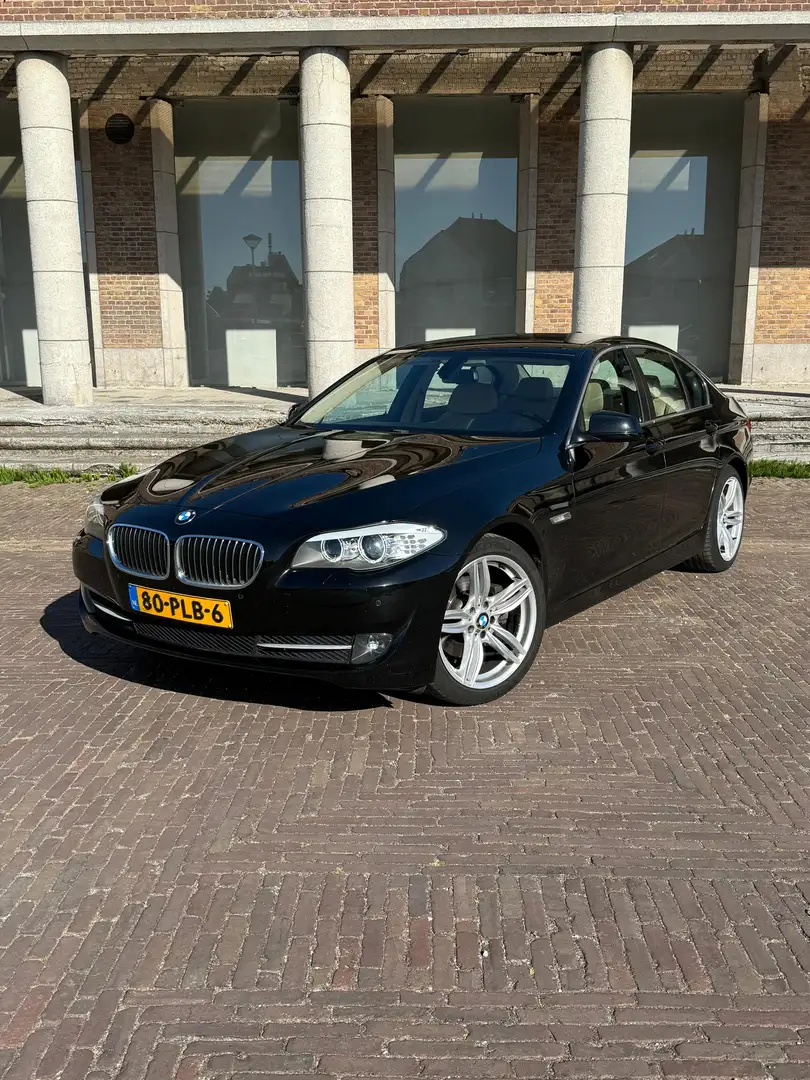 BMW 523 High Executive Zwart - 1