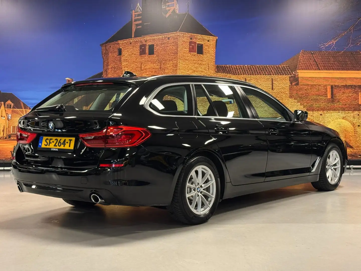 BMW 520 5-serie Touring 520d Executive Automaat Panodak LE Noir - 2