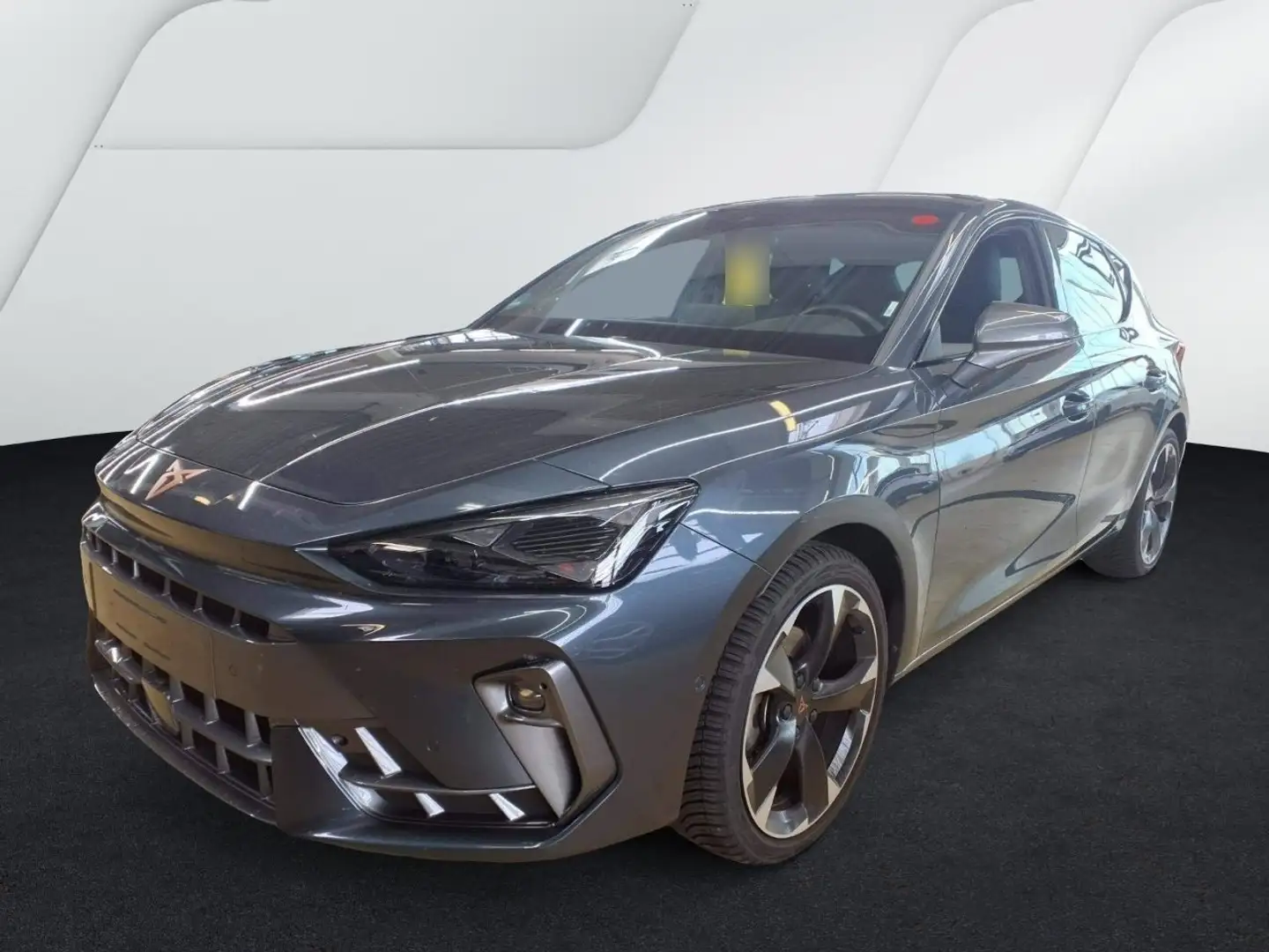 CUPRA Leon 1.5 eTSI DSG +LED +ACC +RKAM +NAVI +SHZ +18" +APP Grau - 2