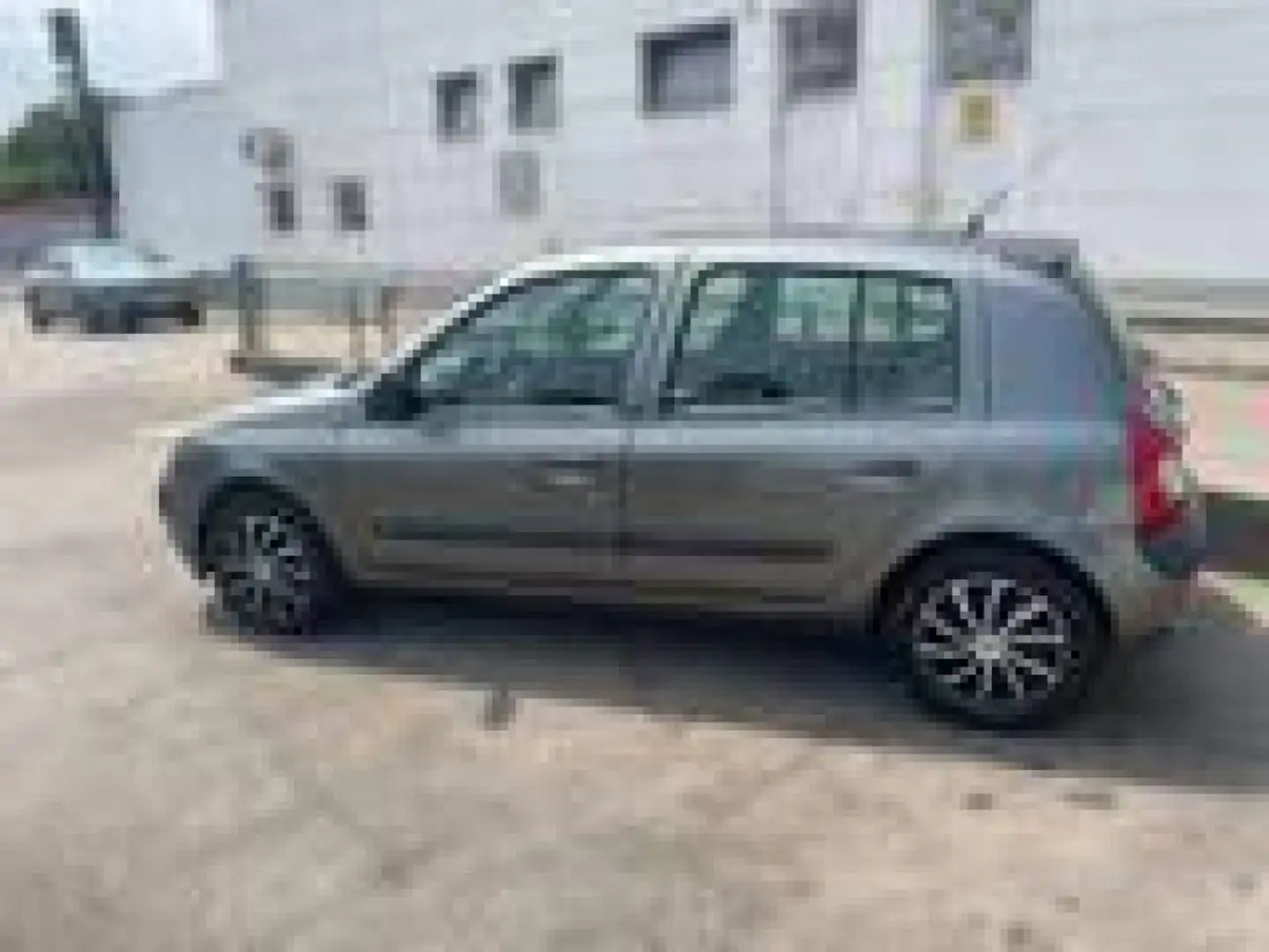 Renault Clio 1.2 16V cat 5 porte Grigio - 2