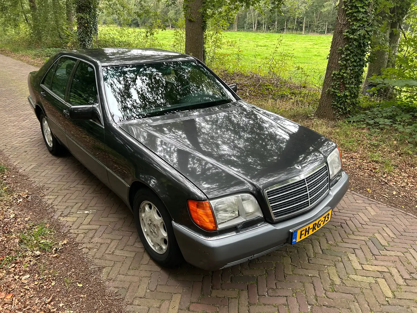 Mercedes-Benz S 300 300 SE W140 Schwarz - 2