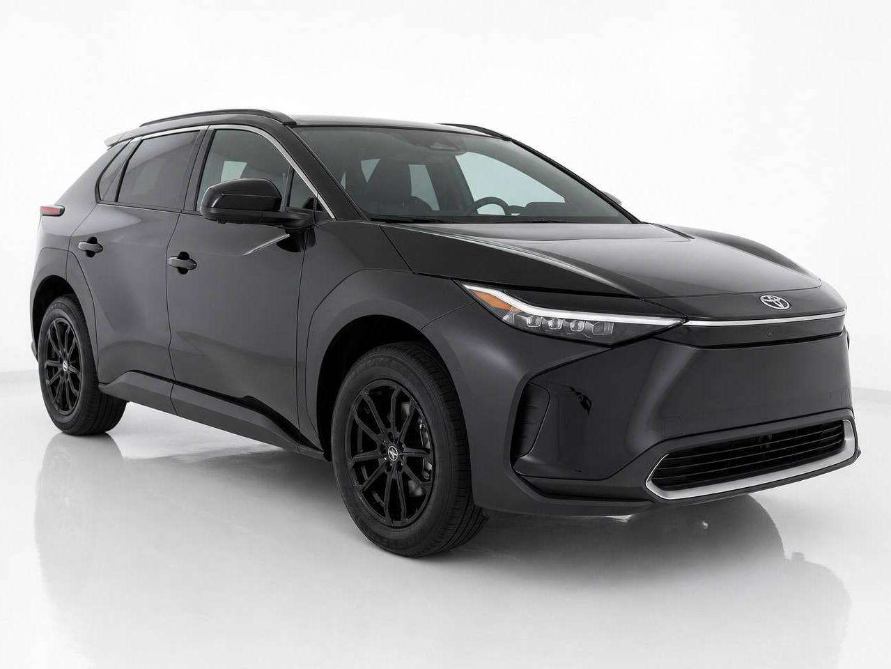 2025 Toyota bZ4X XLE SUNROOF/REAR VIEW CAMERA/AWD — photo 3