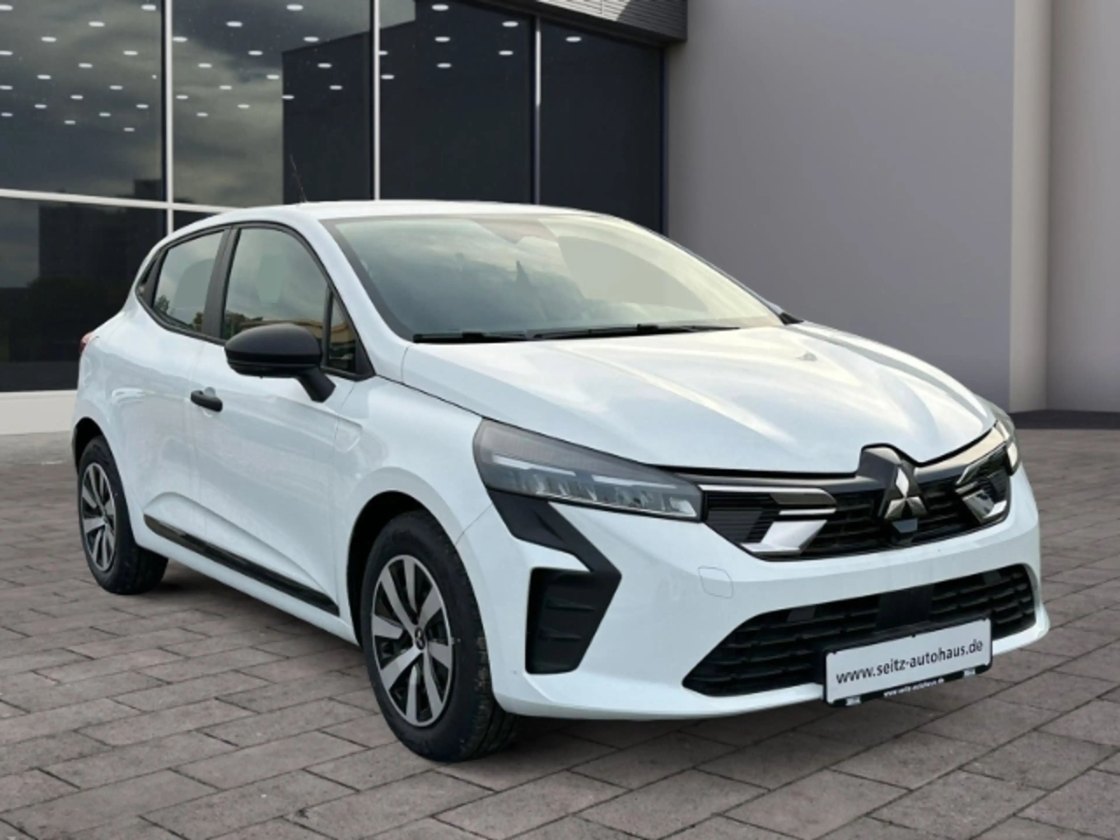 Mitsubishi Colt 1.0 Basis Klima LED DAB Spurhalteass. Verkehrszeic — photo 7