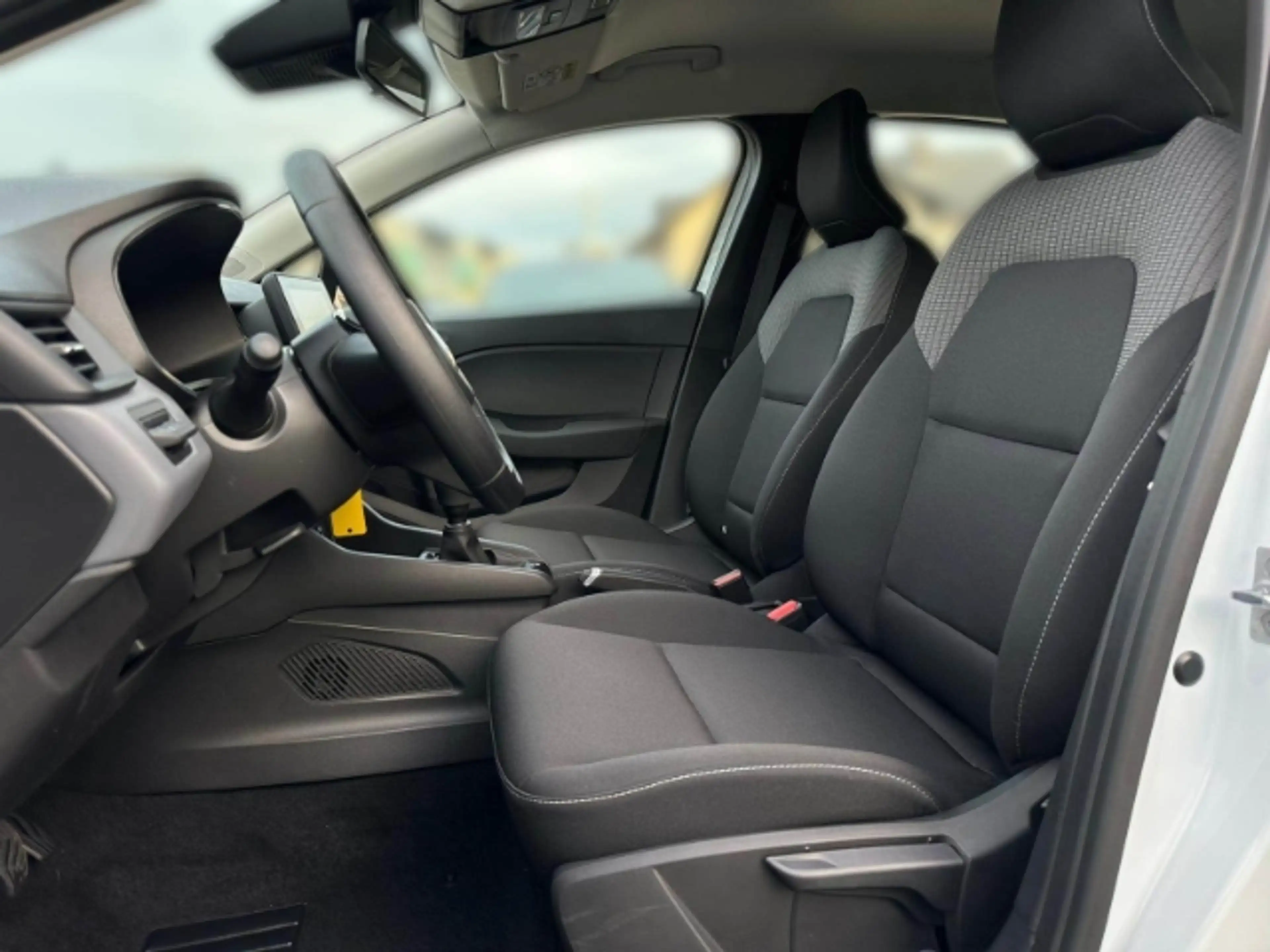 Mitsubishi Colt 1.0 Basis Klima LED DAB Spurhalteass. Verkehrszeic — photo 8