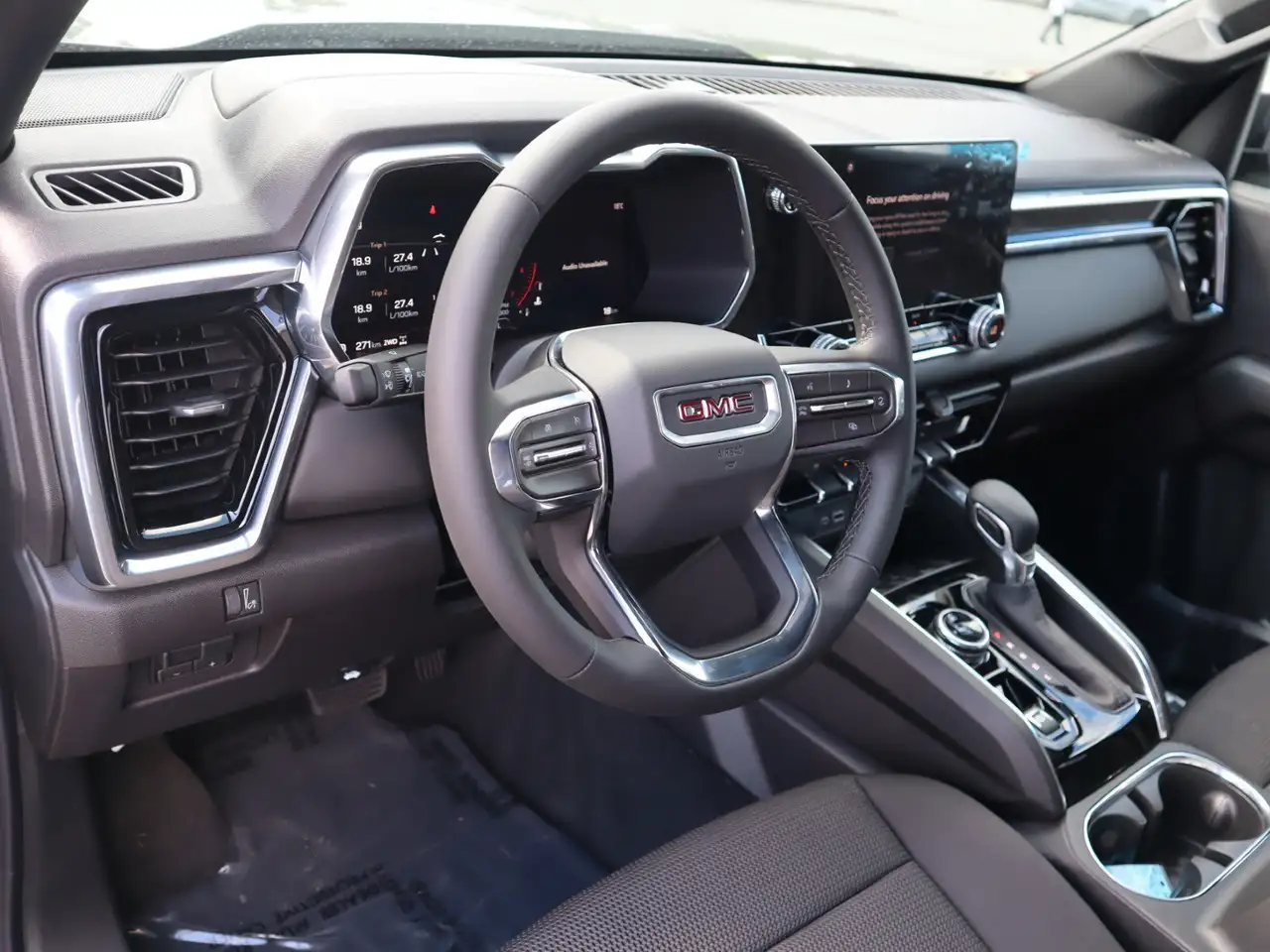 GMC Canyon снимка GMC Canyon