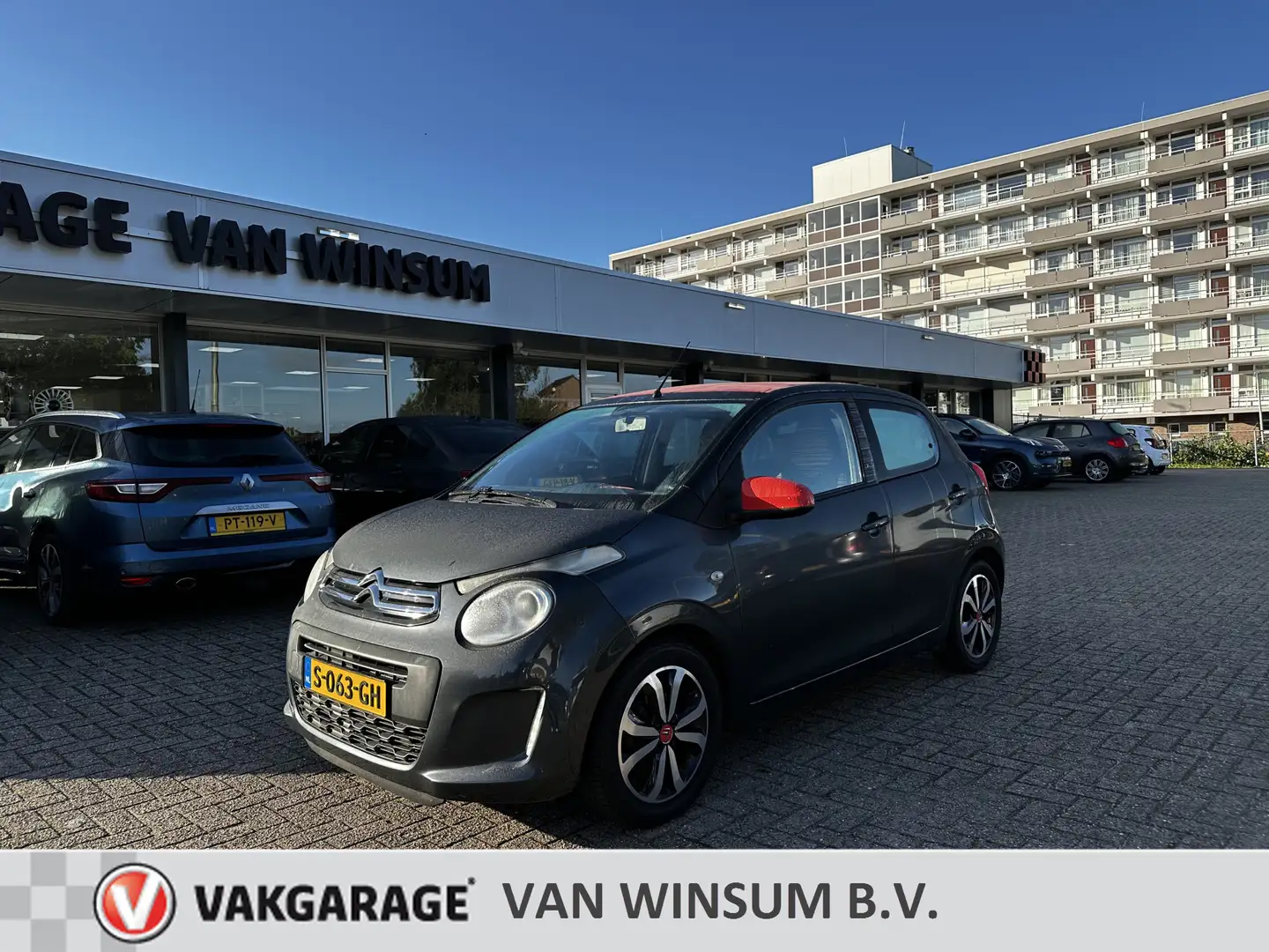 Citroen C1 1.2 PureTech Airscape Shine Acamera Lmv Grijs - 1