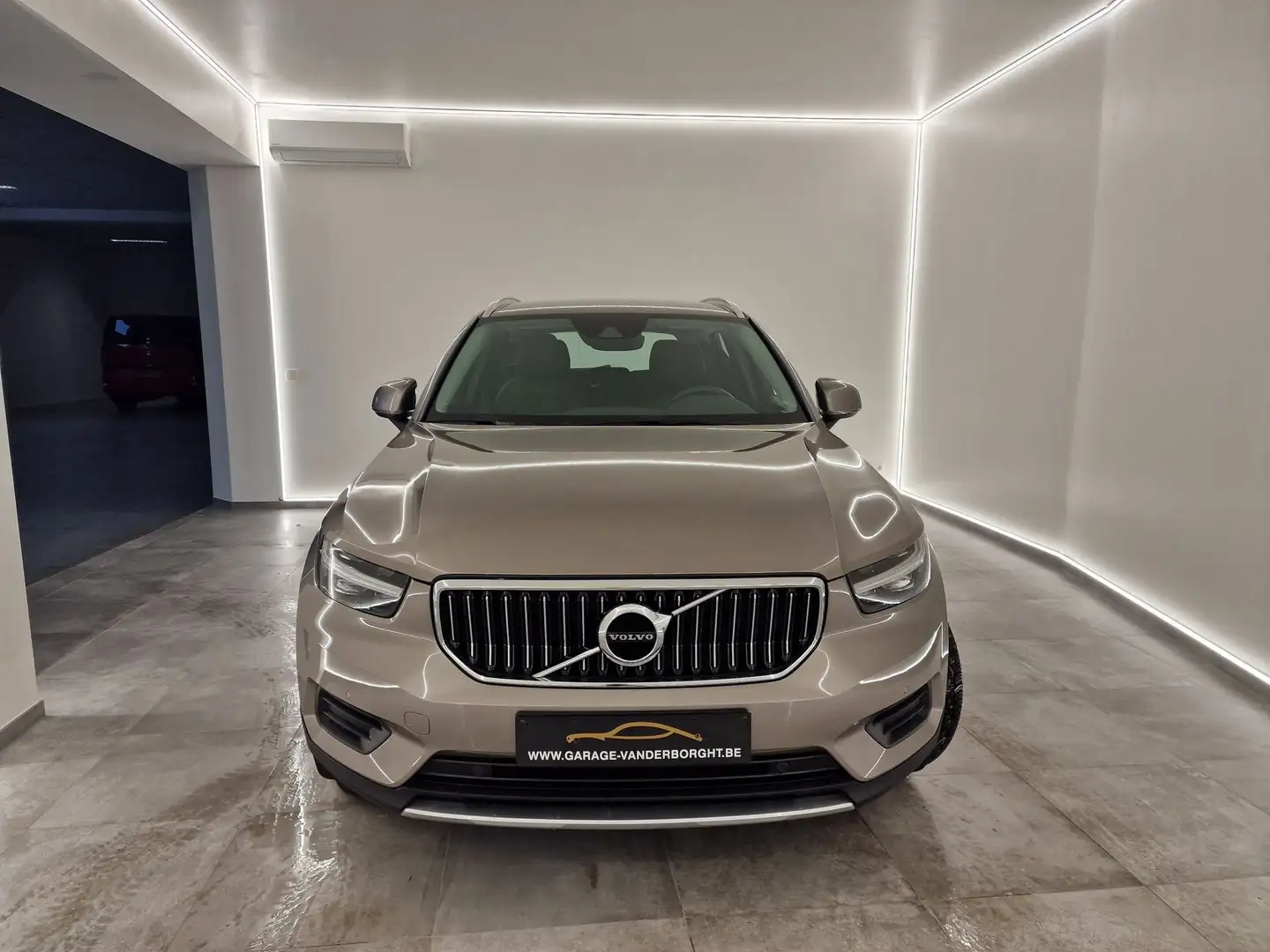 Volvo XC40 INSCRIPTION T3 AUTOMAAT 17000KM!!!! Argent - 2