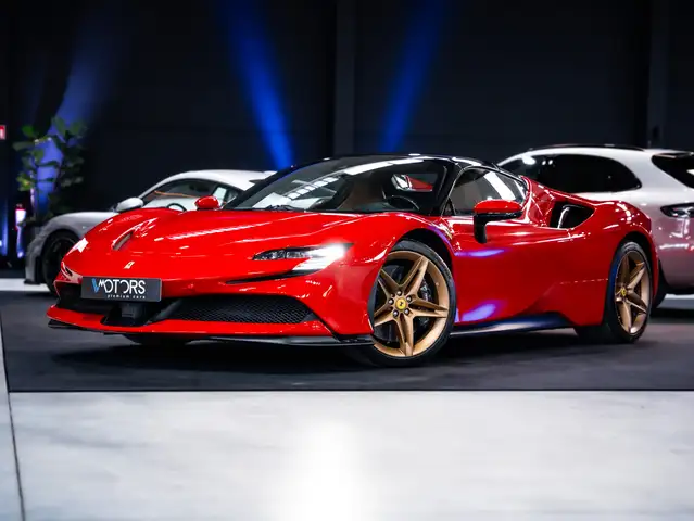 Ferrari SF90 Spider 4.0 V8 PHEV - Asseto Fiorano Pack - VAT - Daytona