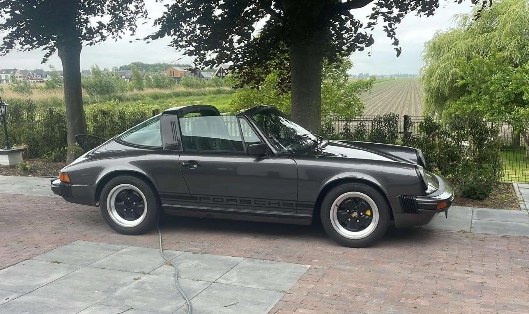 Porsche 911 3.0 sc targa - 1