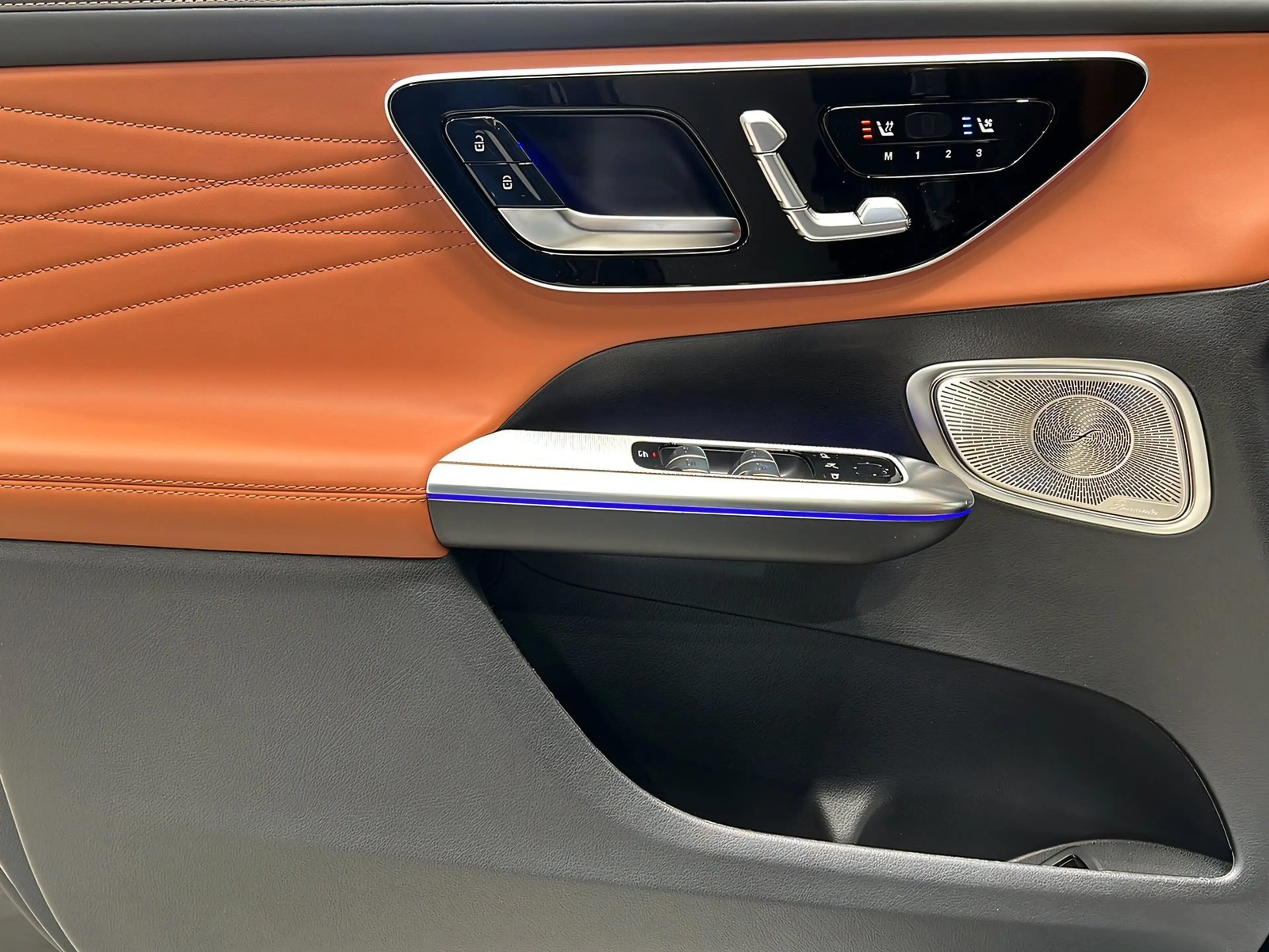 Mercedes-Benz GLC 450 d 4M AMG+DISTR+NIGHT+Burme+Memo+AHK+360° — photo 13