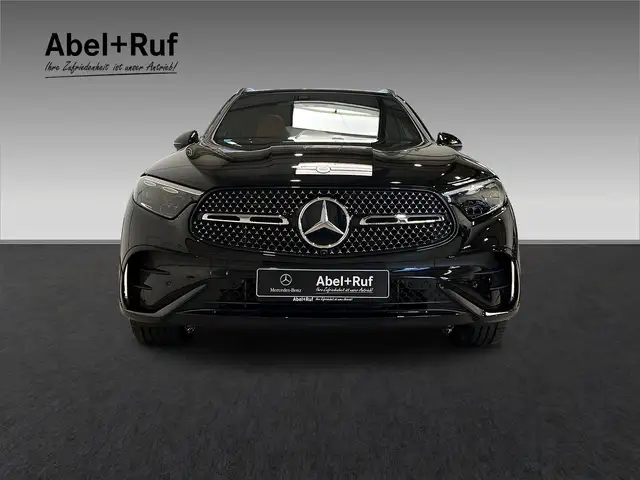 Mercedes-Benz 450 view 2