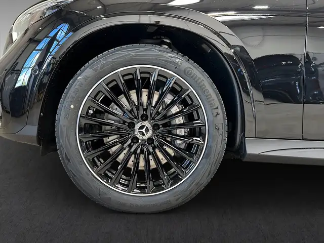 Mercedes-Benz 450 view 7
