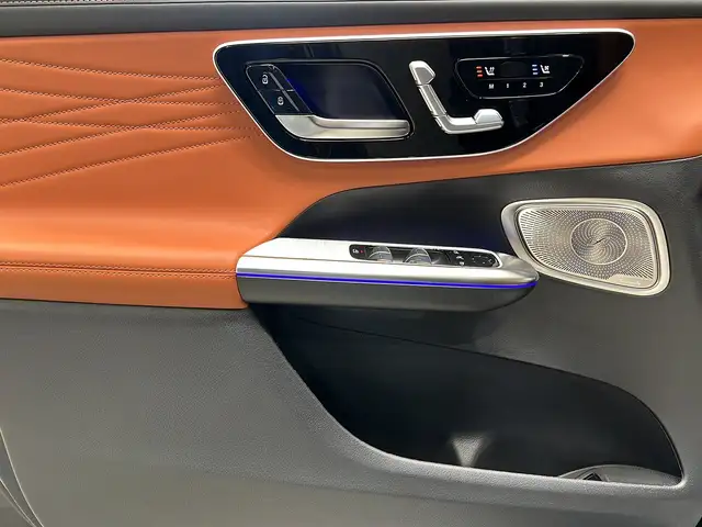 Mercedes-Benz 450 view 13