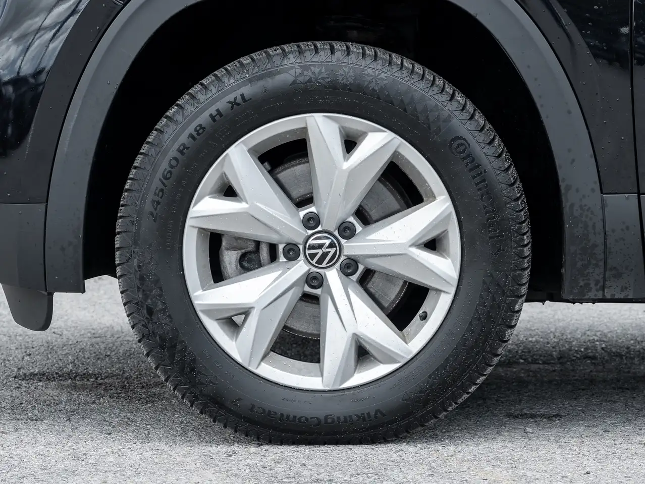 Volkswagen Atlas photo Volkswagen Atlas