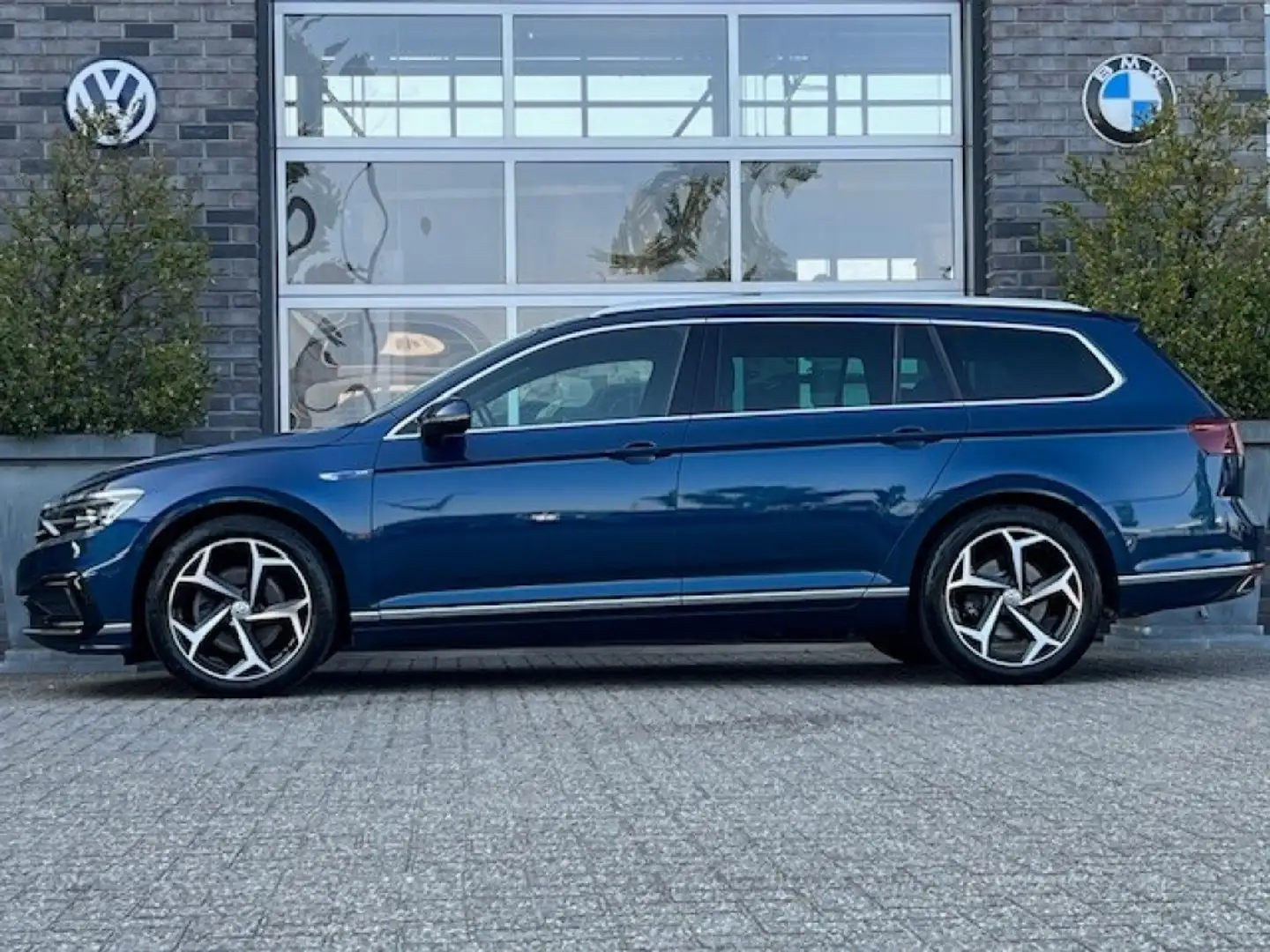 Volkswagen Passat VARIANT 1.4 TSI GTE - VIRTU - HEAD UP - LEDER - PA Blauw - 2