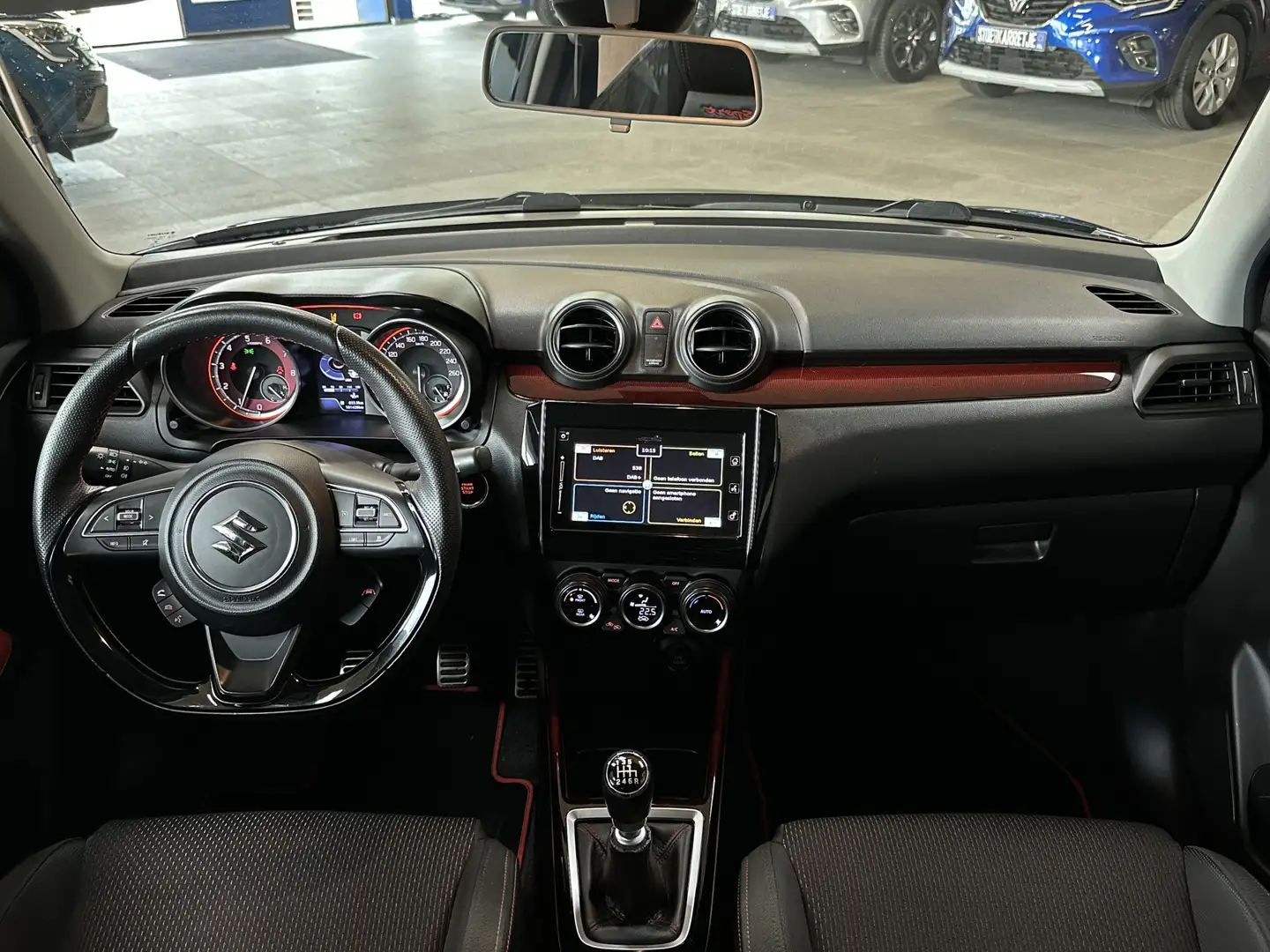 Suzuki Swift 1.4 140pk Sport | Navi | 17" | Carplay | Stoelverw Zwart - 2