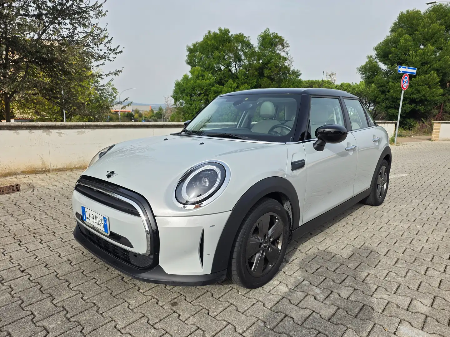 MINI Cooper Classic 5 porte Argento - 1