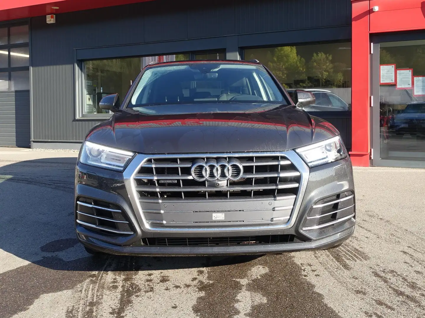 Audi Q5 50 TFSI e quattro sport Grau - 1
