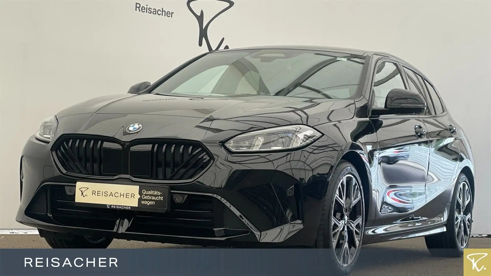 BMW 120 M-Sport A AHK LCPro HuD ACC 360° H&K 18"LM Schwarz - 1