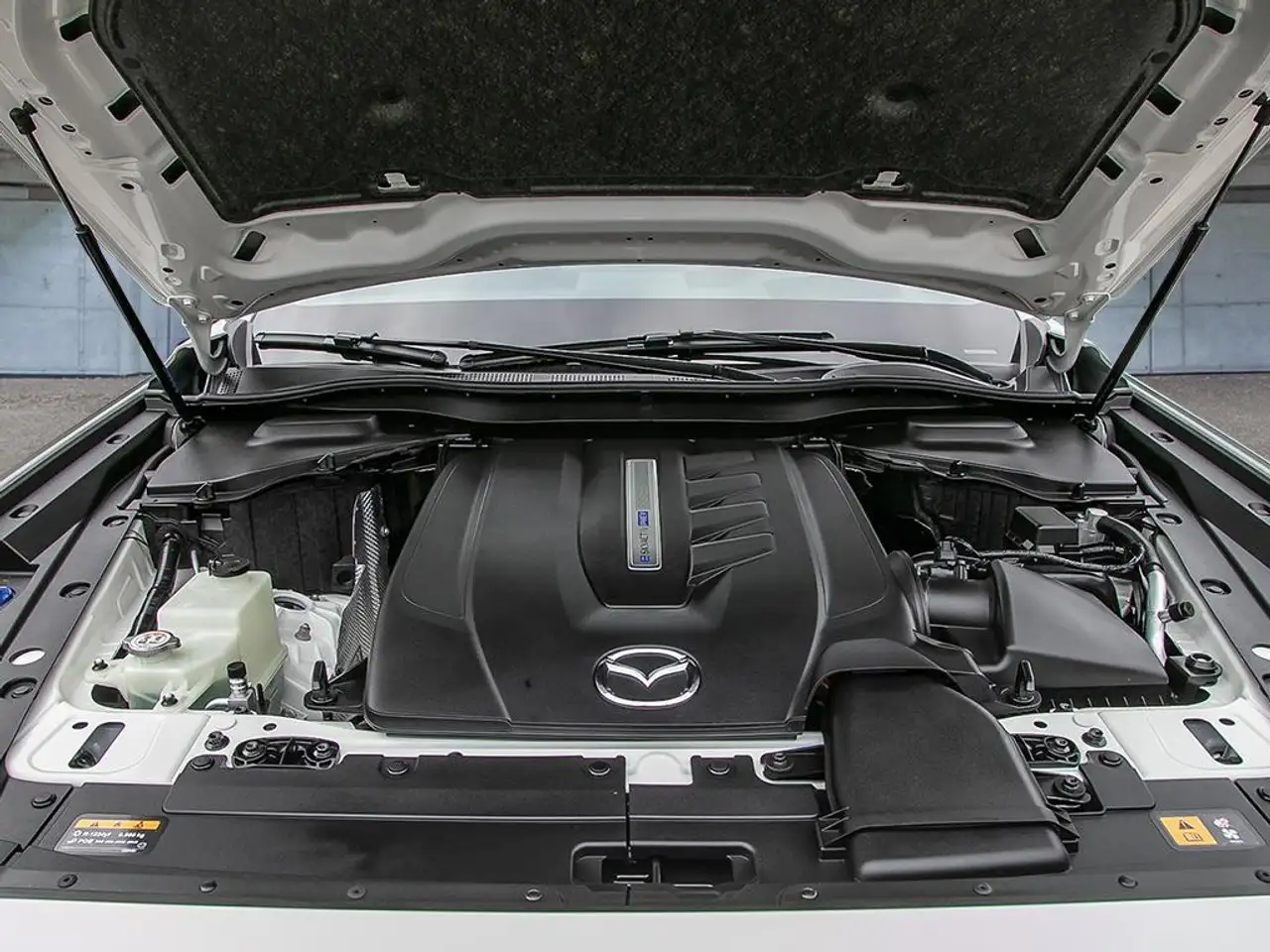 Mazda CX-70 PHEV снимка Mazda CX-70 PHEV