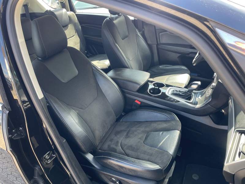 Ford S-Max Titanium 2.0 TDCI *Automatik*7-Sitzer* — photo 4