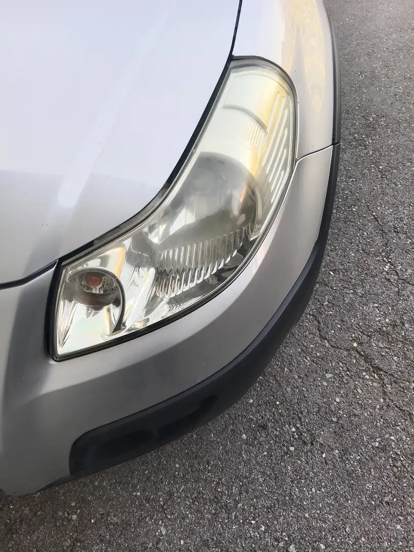 Fiat Sedici Sedici 1,6 16V Dynamic Dynamic Silber - 2