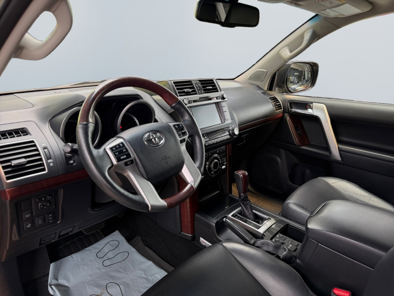Toyota Land Cruiser 2.8 D-4D TEC-Edition *StHz*360°*AHK* — photo 9