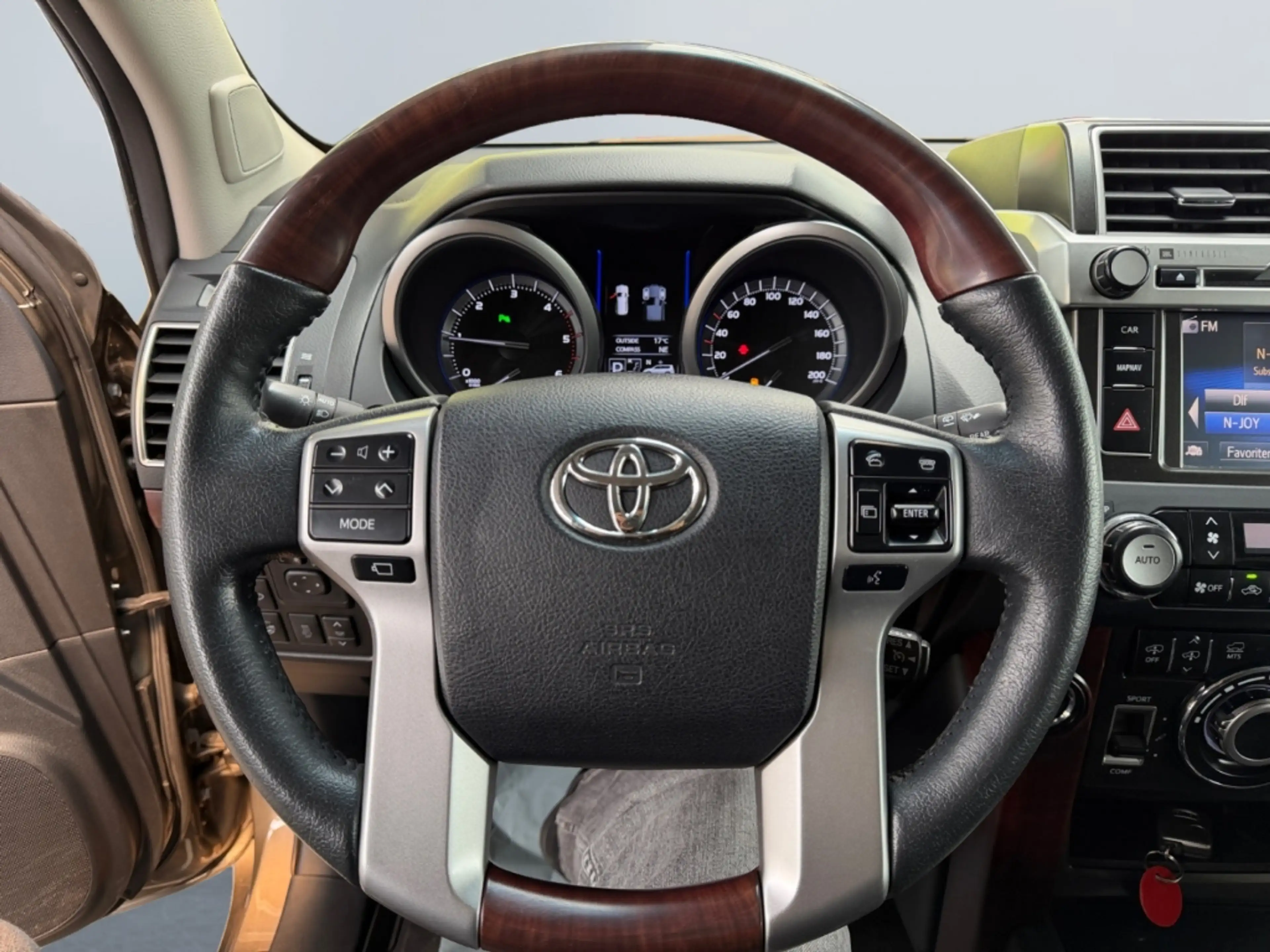 Toyota Land Cruiser 2.8 D-4D TEC-Edition *StHz*360°*AHK* — photo 12