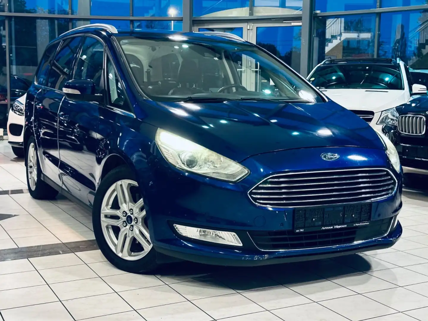 Ford Galaxy 2.0TDCi Bi-Turbo Titanium 7-Sitze Massage Modrá - 2