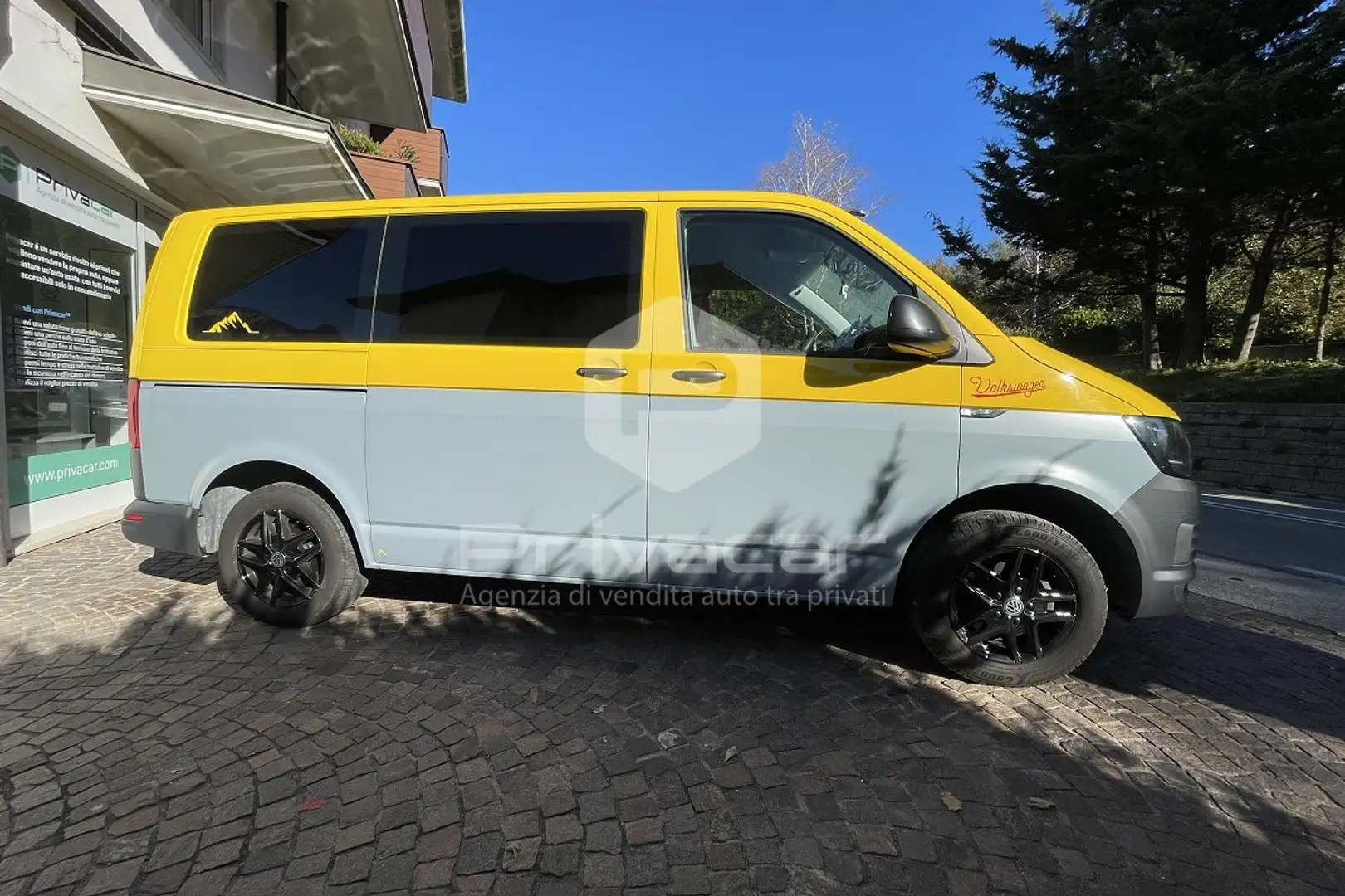Volkswagen T6 Multivan Multivan 2.0 TDI 150CV Comfortline Jaune - 2