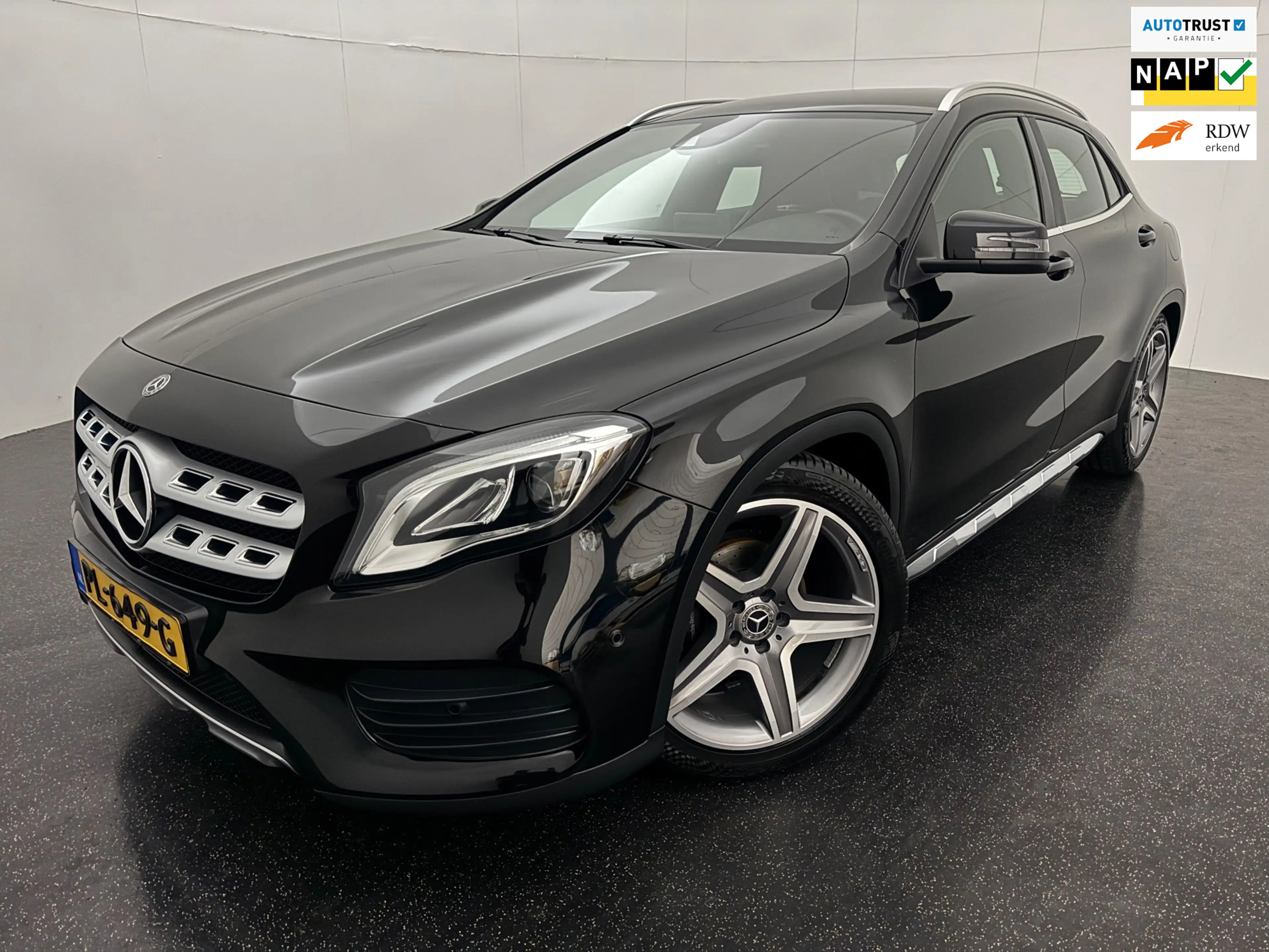 Mercedes-Benz GLA 180 Business Solution 1e eig