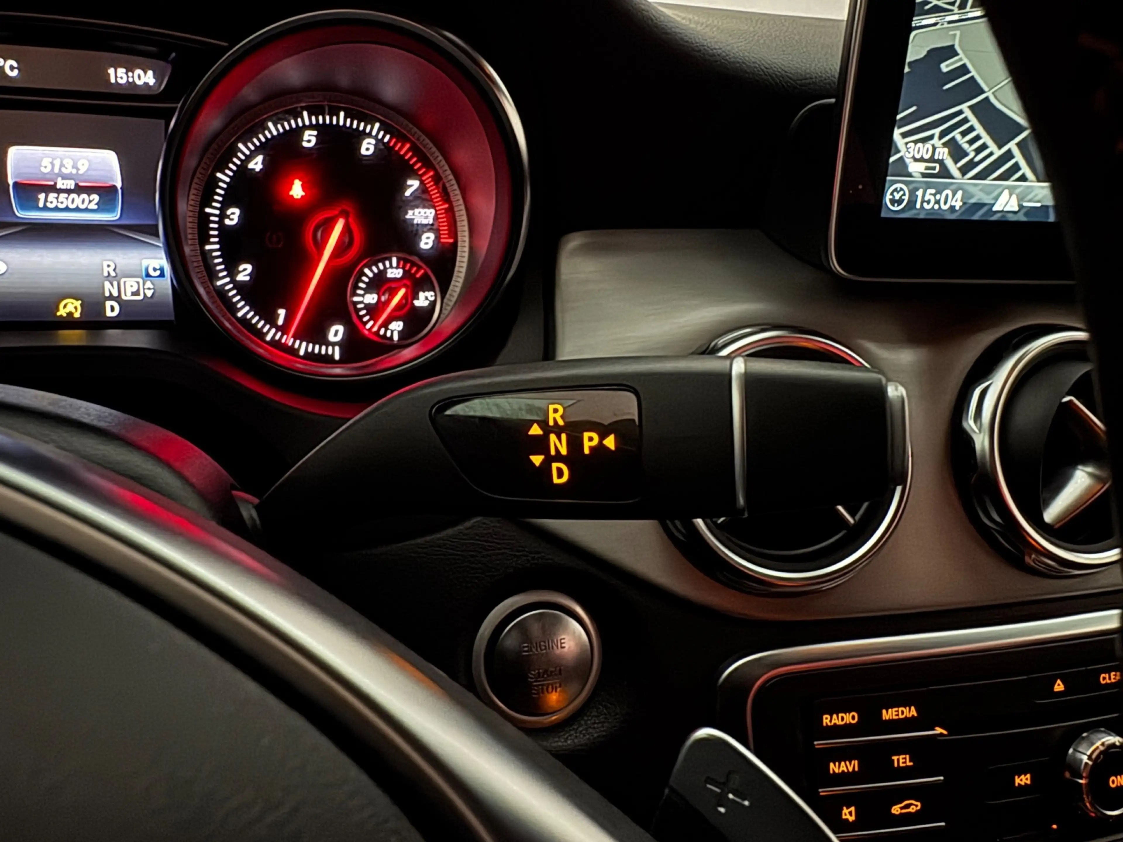Mercedes-Benz GLA 180 Business Solution 1e eig — photo 12