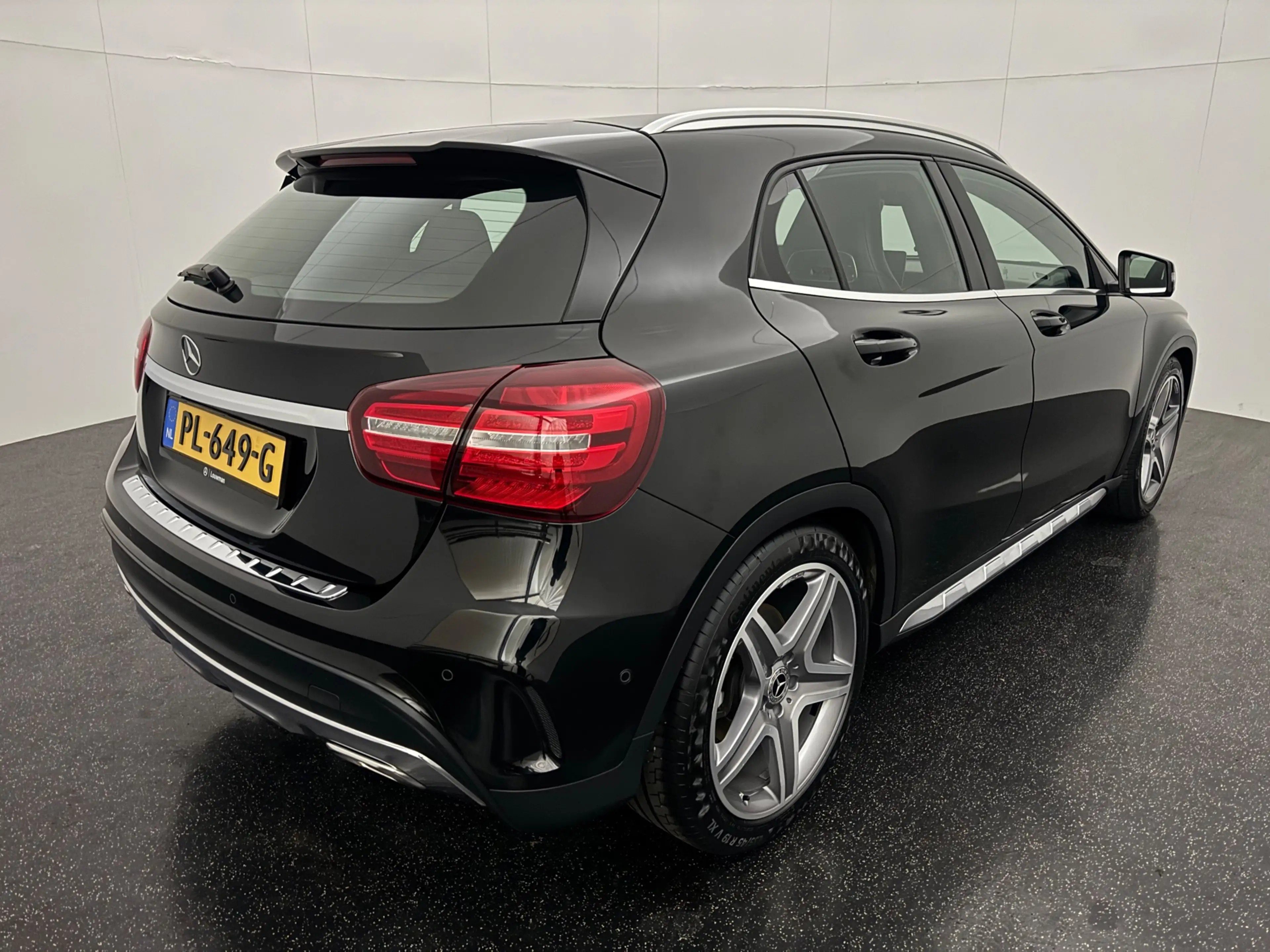 Mercedes-Benz GLA 180 Business Solution 1e eig — photo 2