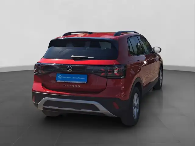 Volkswagen T-Cross view 3