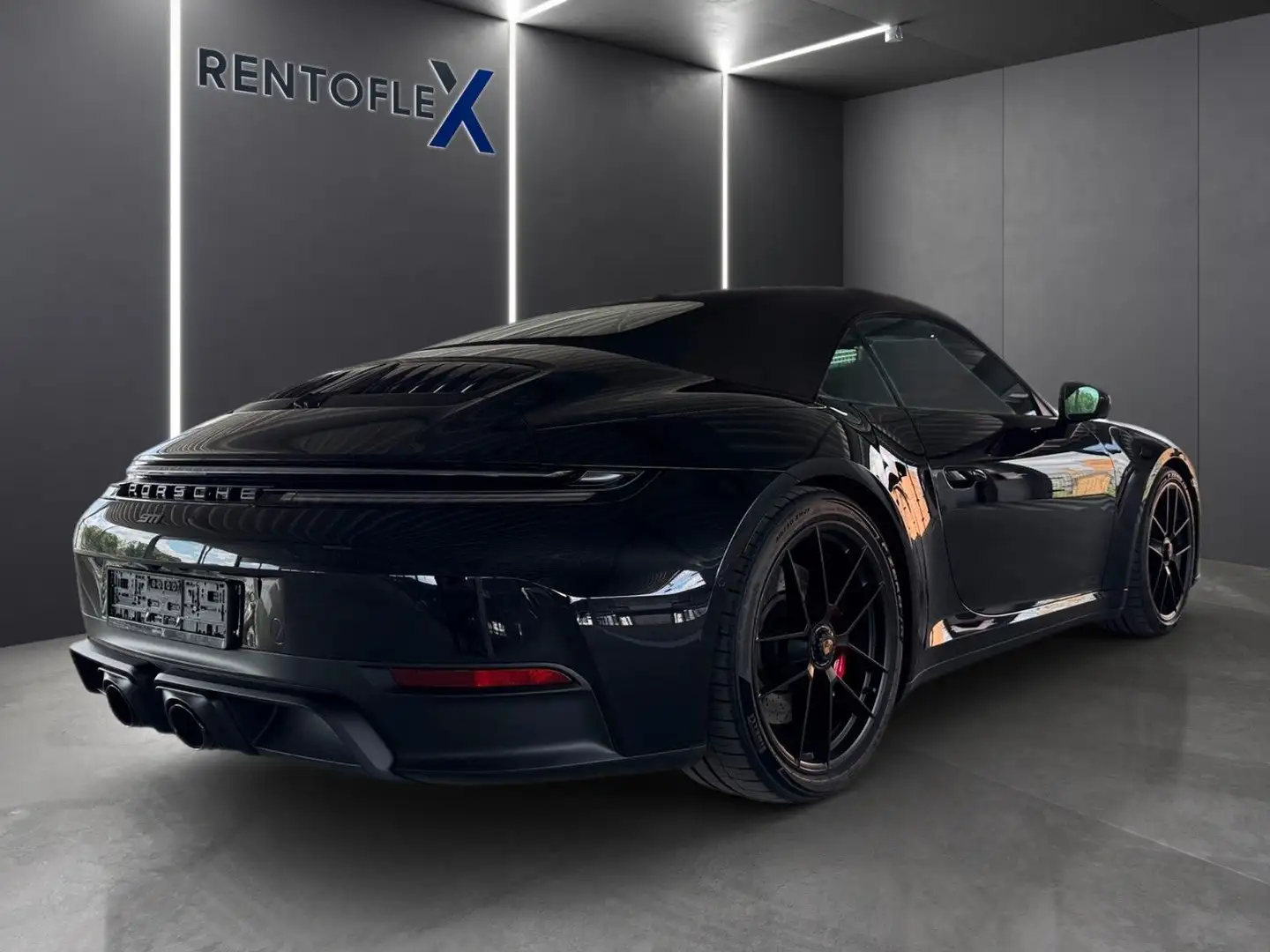 Porsche 992 GTS 4 Cabrio Facelift Schwarz - 2