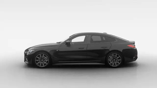 BMW I4 view 4