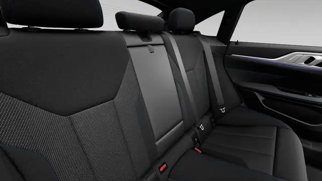 BMW I4 view 14