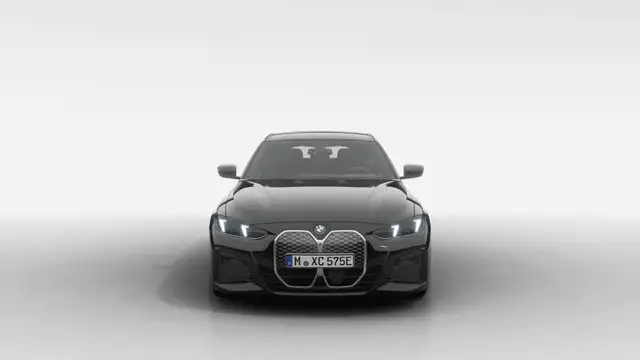 BMW I4 view 3
