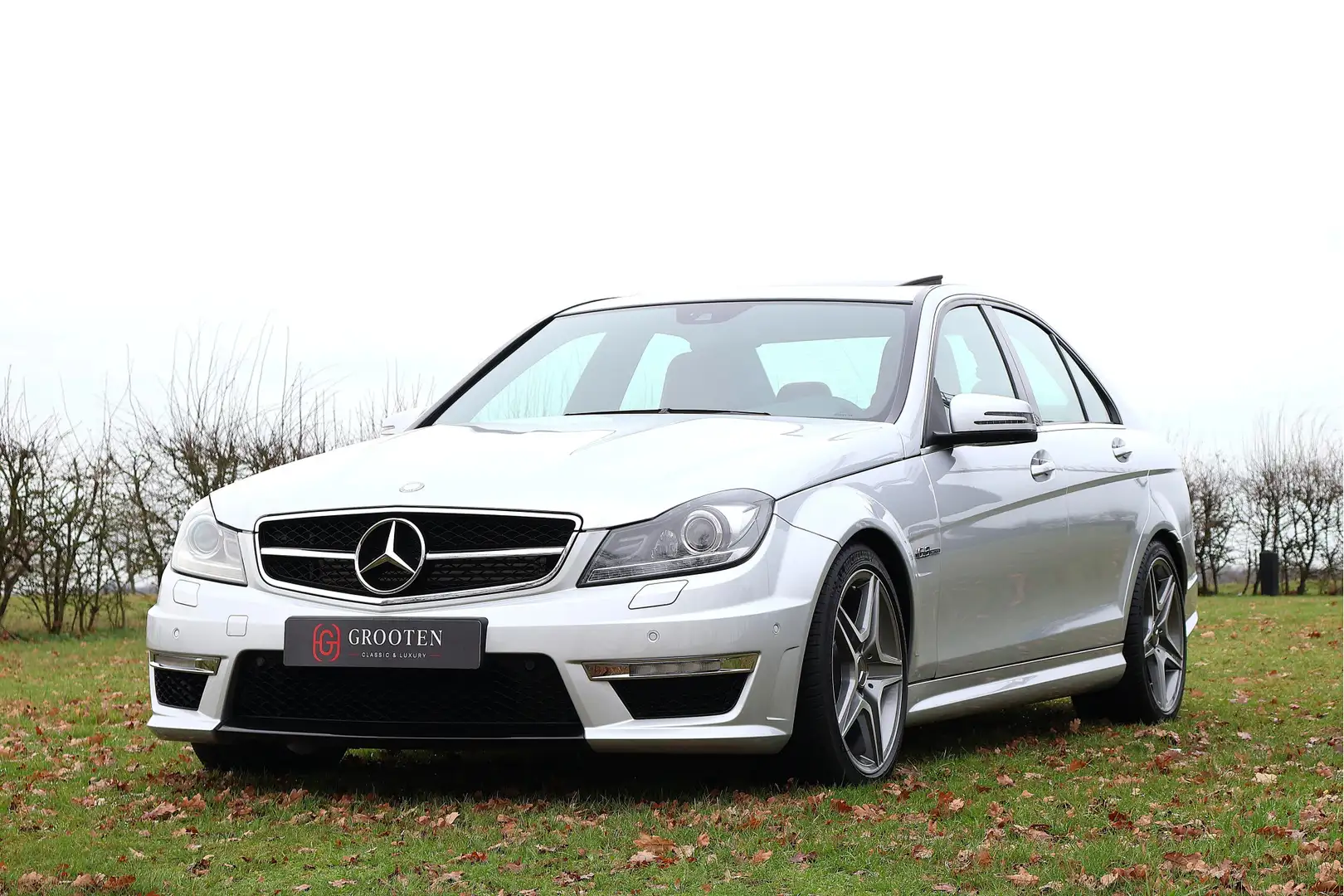 Mercedes-Benz C 63 AMG C W204 - Facelift - Designo - 15.000 km !! Silber - 2