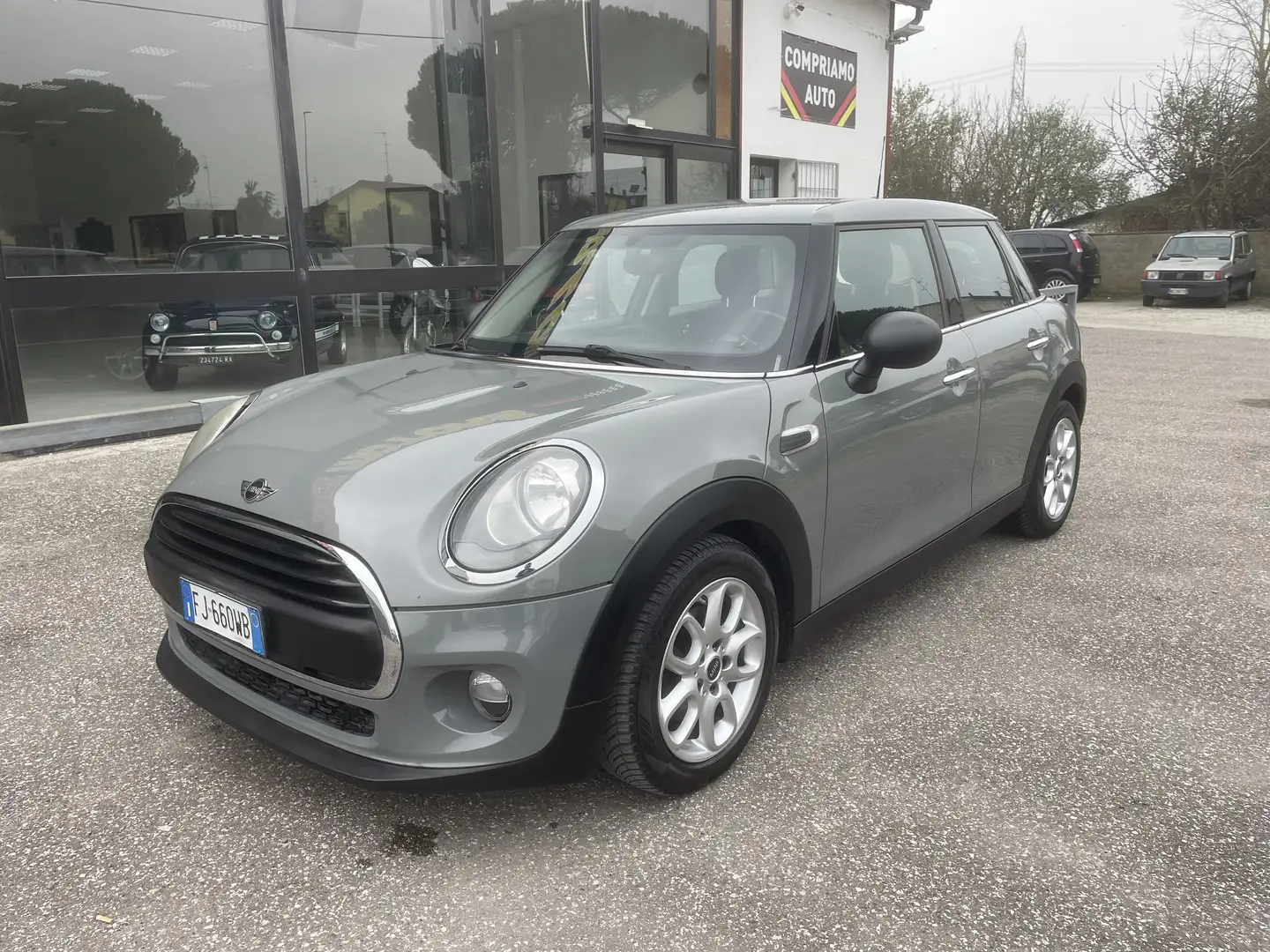 MINI One D Mini IV F55-F56 1.5 Business 5p X NEOPATENTATI Grau - 1